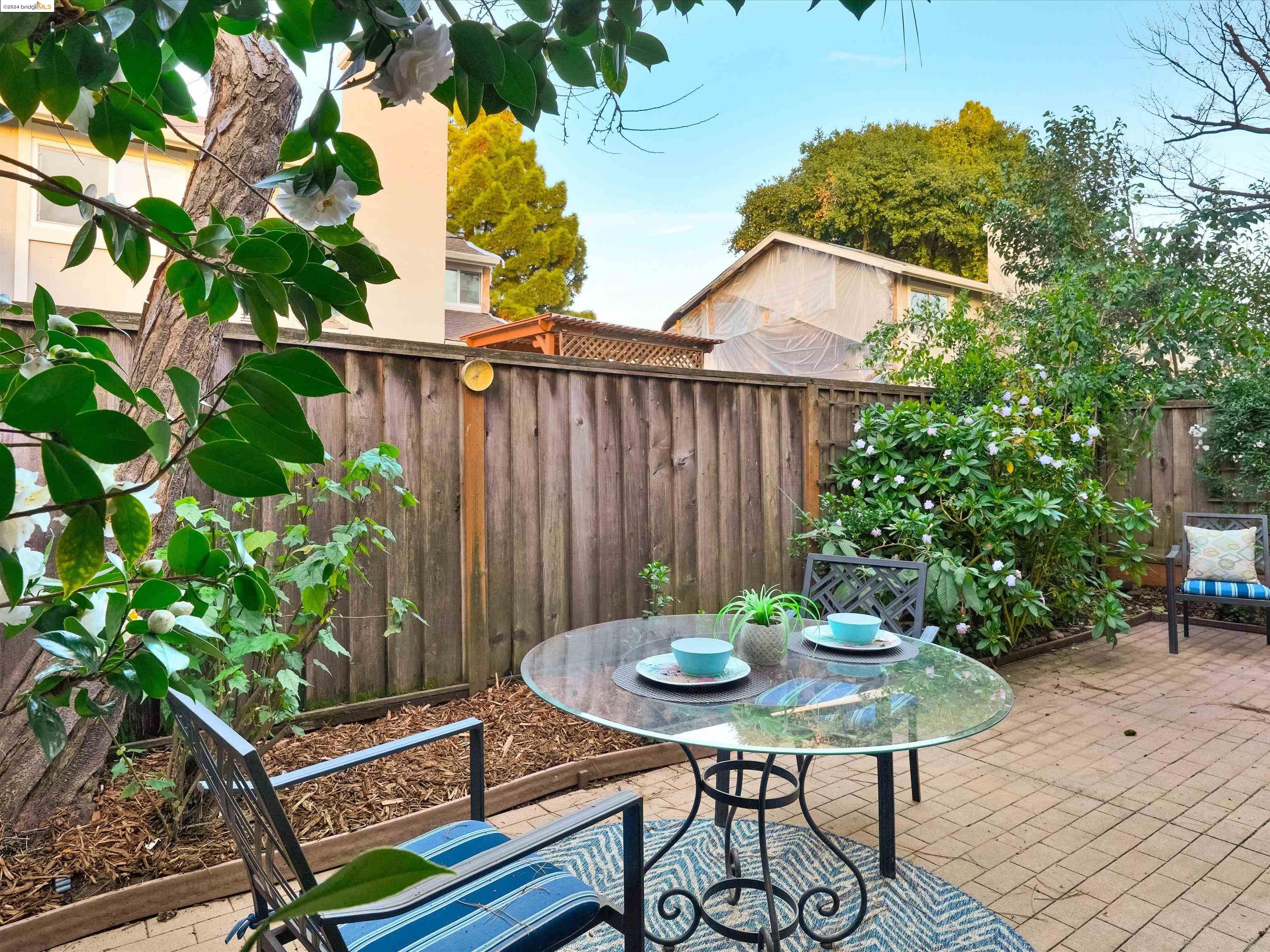 2444 Croyden Ct
