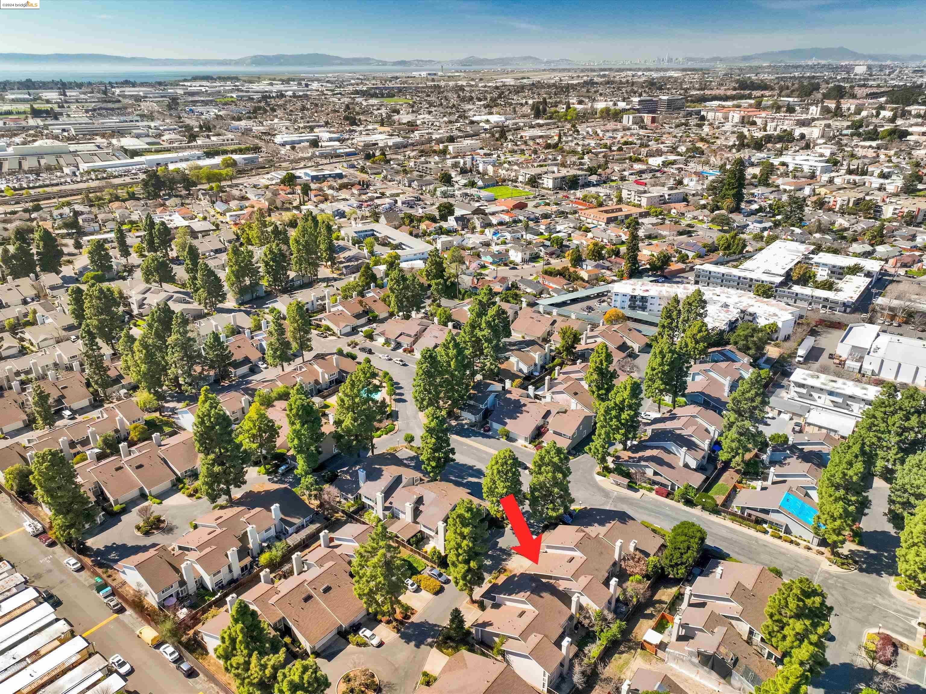 2444 Croyden Ct