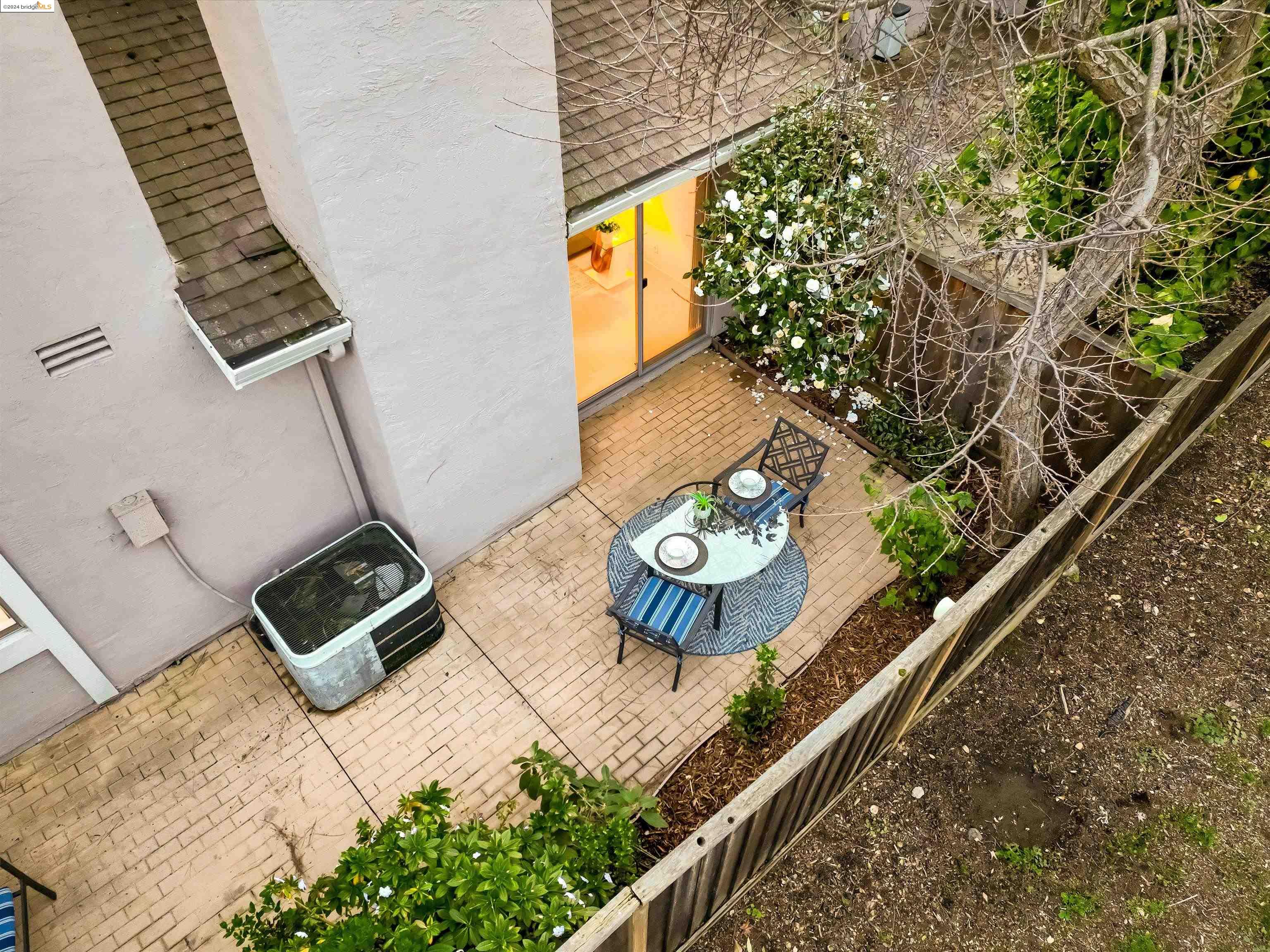 2444 Croyden Ct