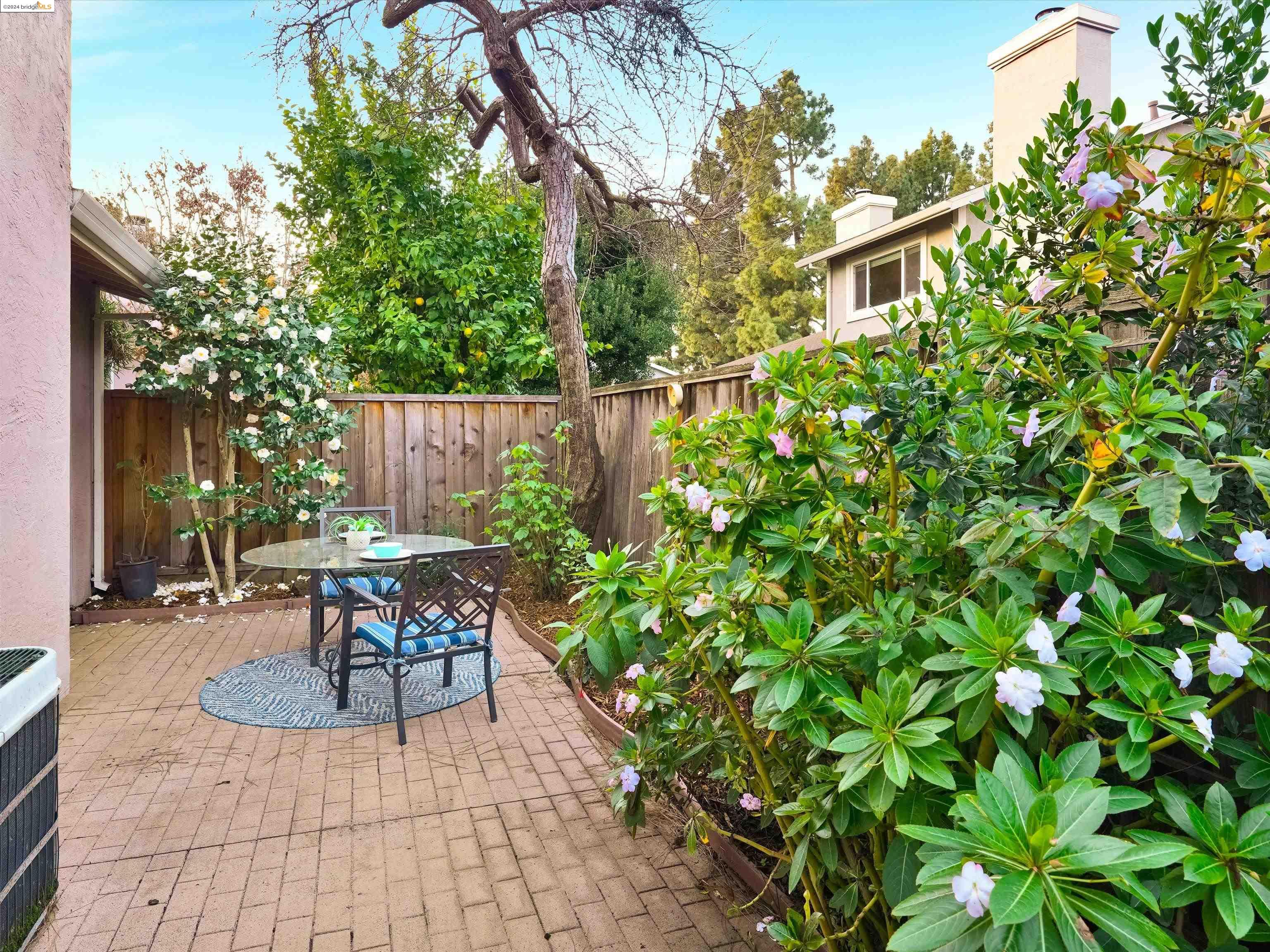 2444 Croyden Ct