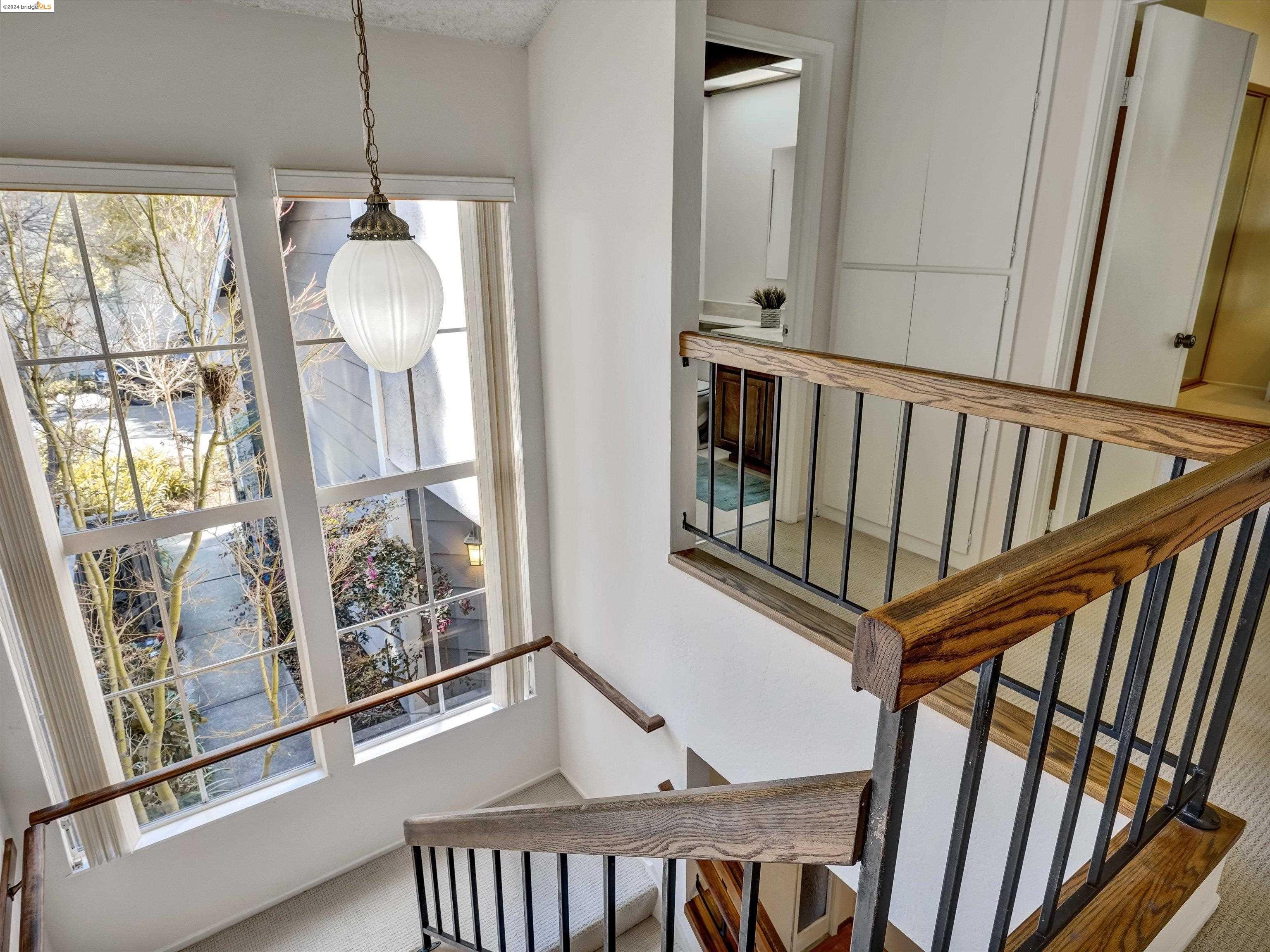 2444 Croyden Ct