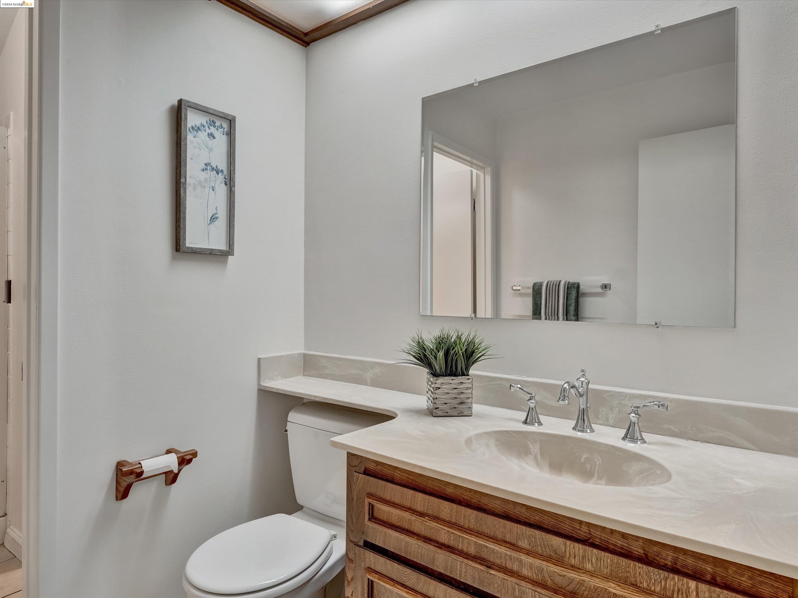 2444 Croyden Ct
