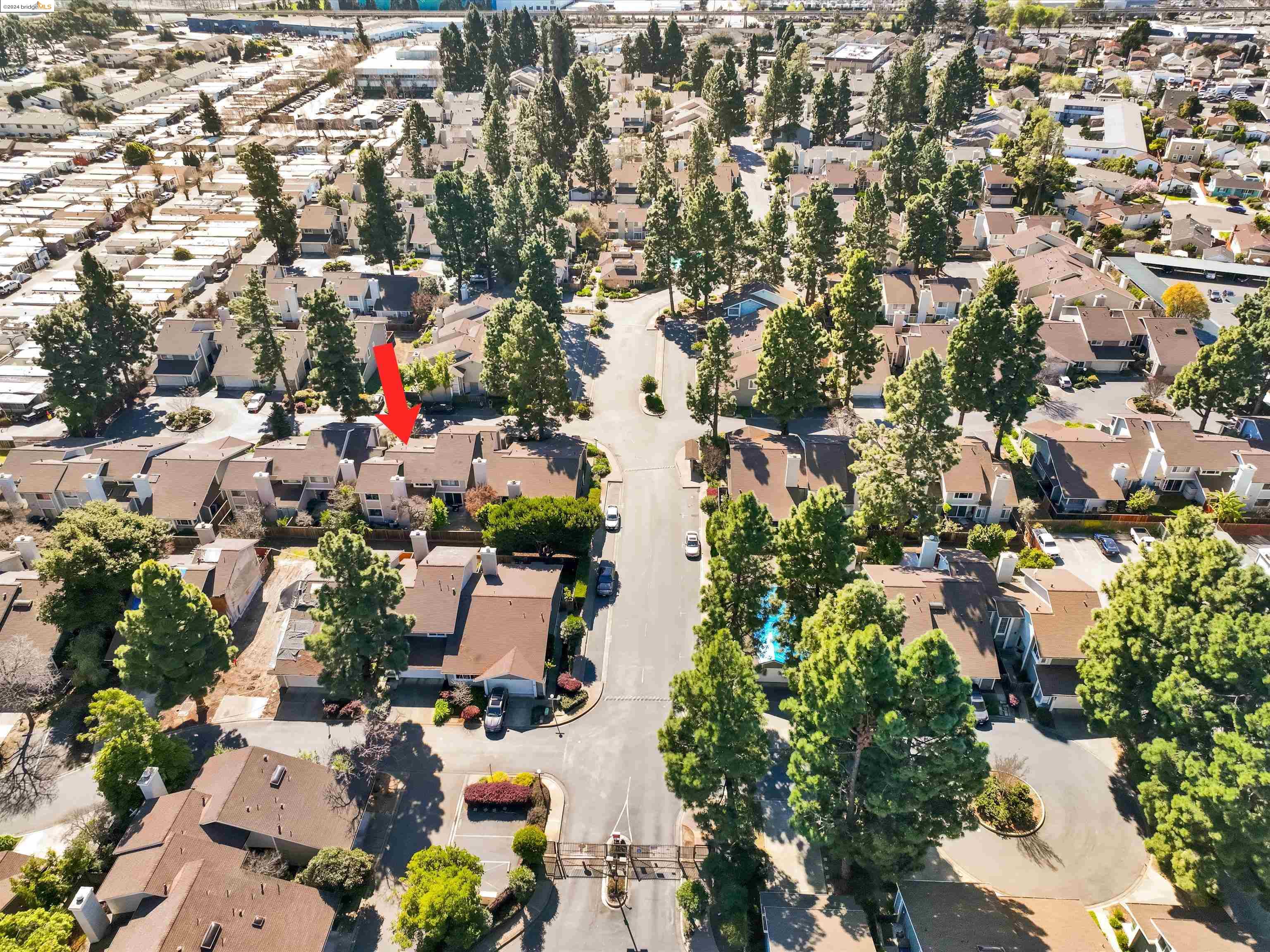 2444 Croyden Ct