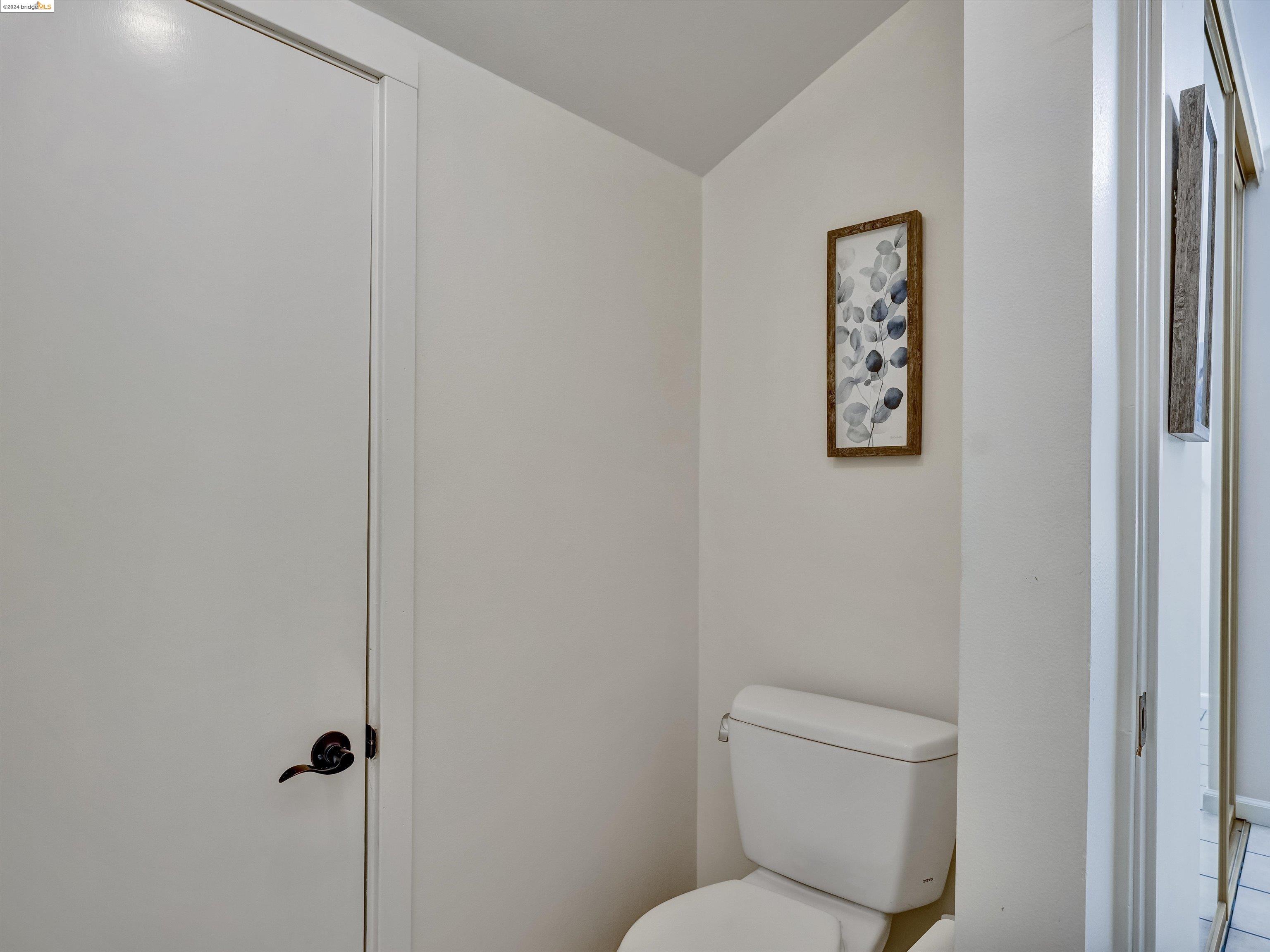2444 Croyden Ct