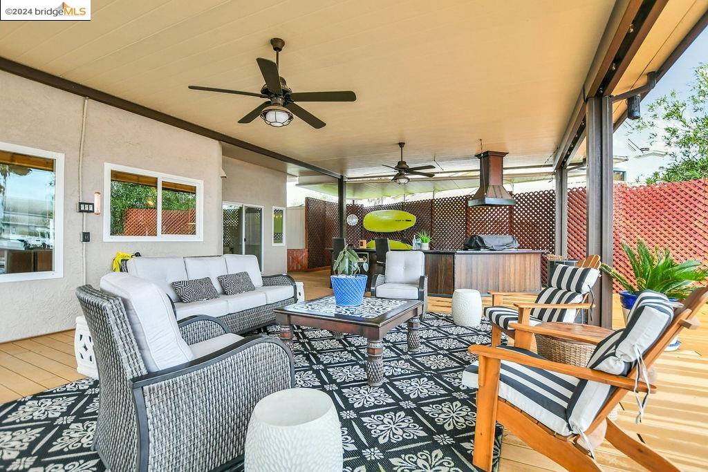 2175 Sand Point Rd