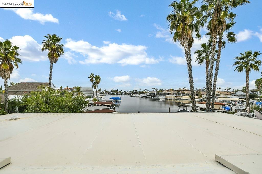 2175 Sand Point Rd