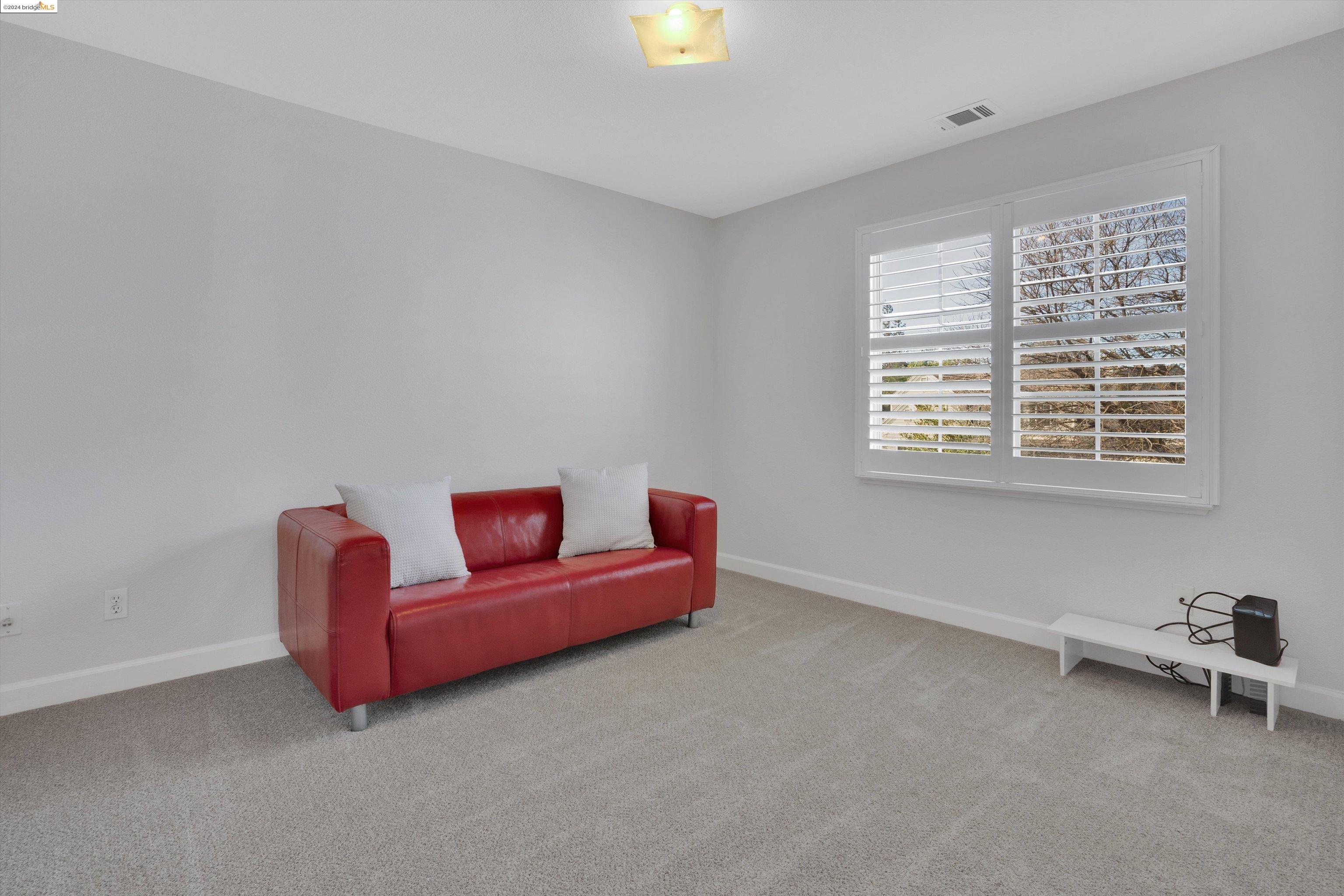 144 Canfield Ct