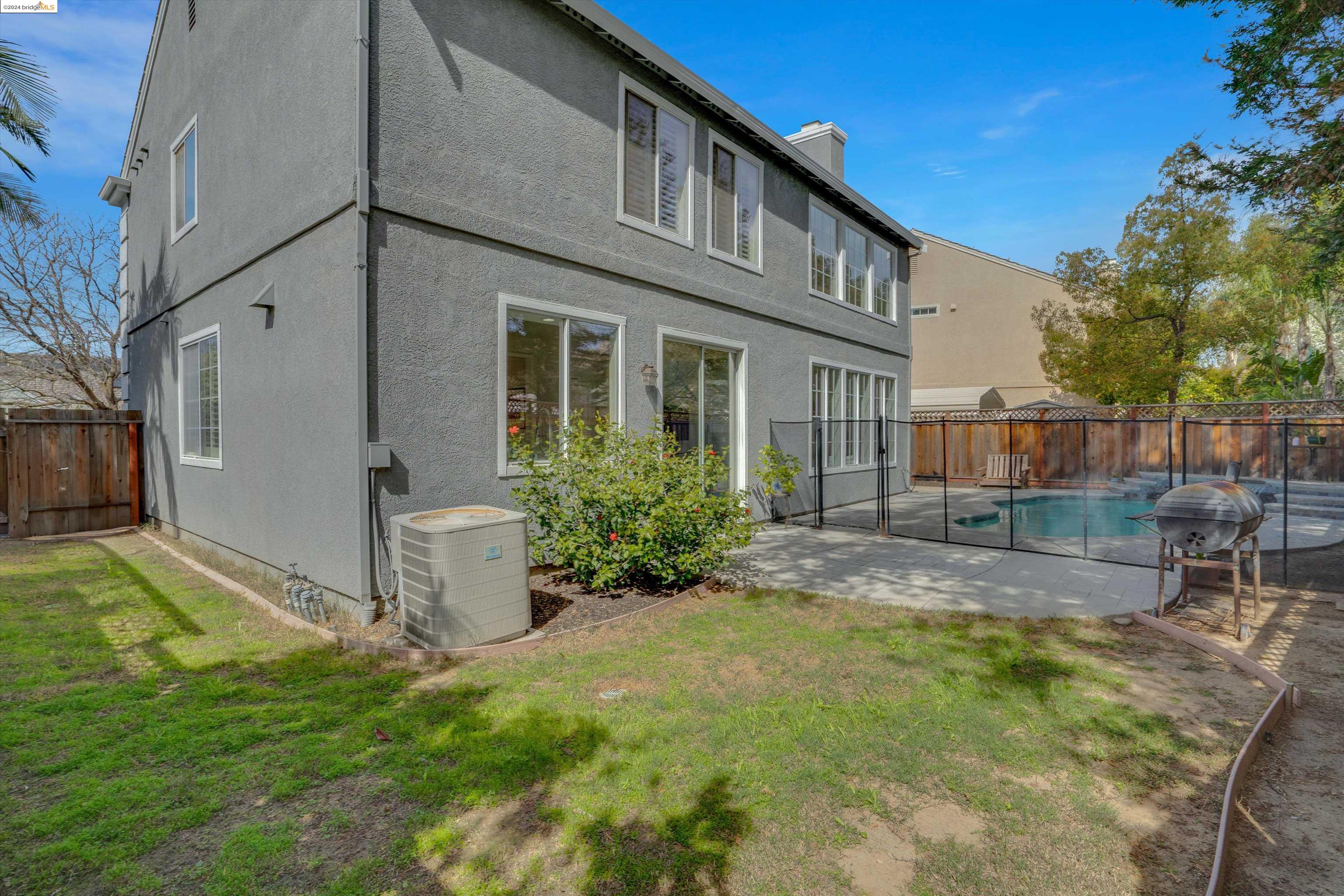 144 Canfield Ct