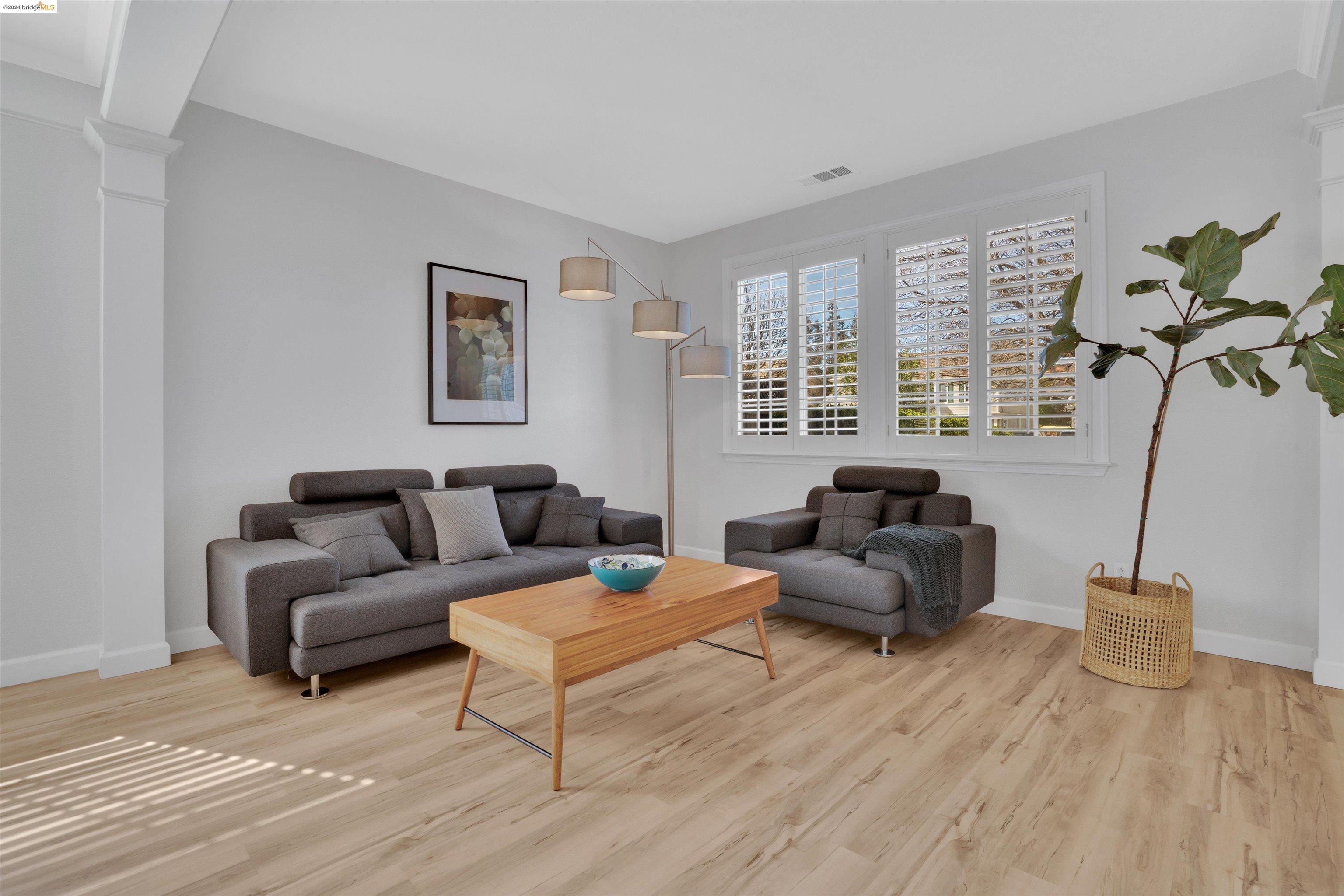 144 Canfield Ct