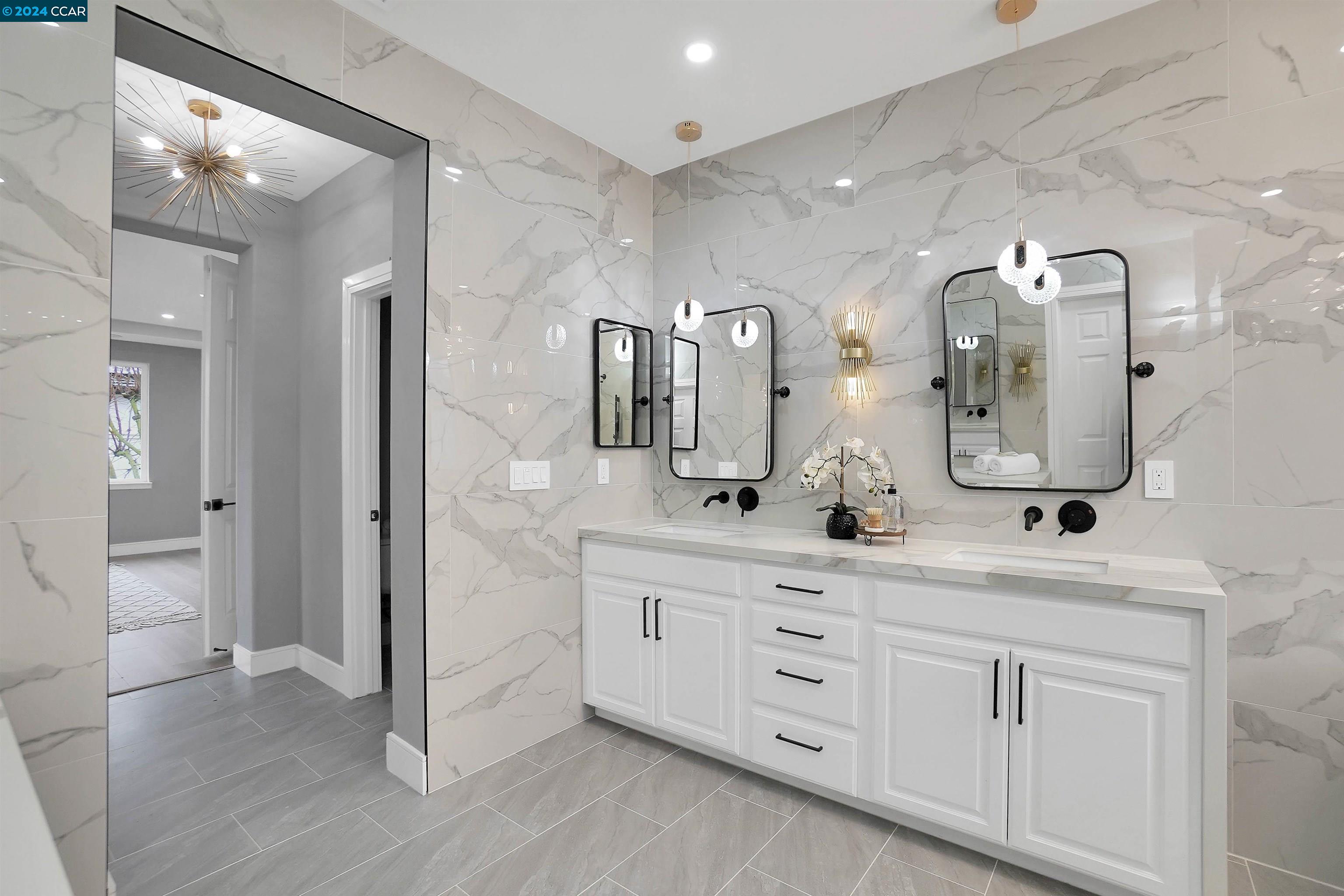307 Mondavi Ln