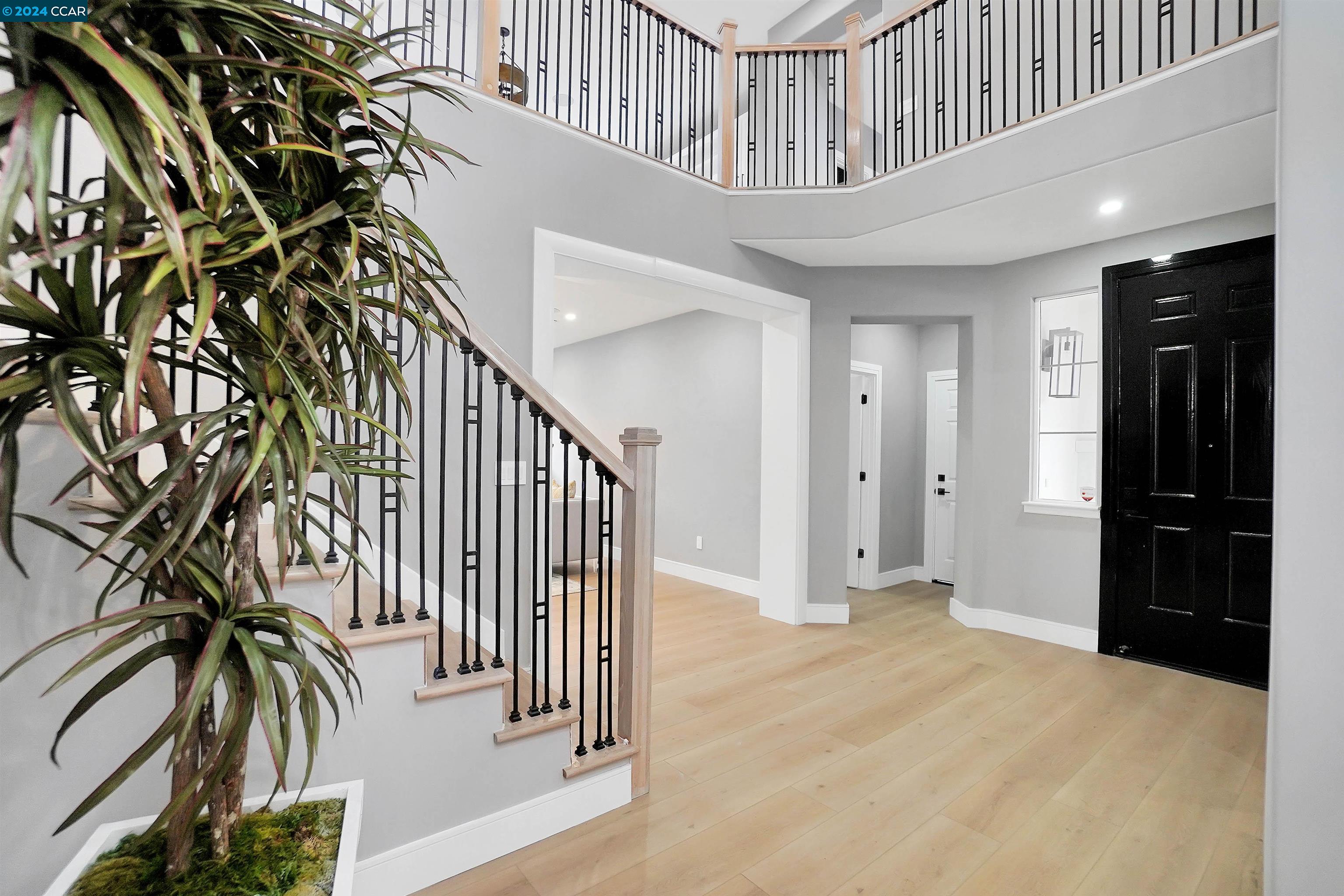 307 Mondavi Ln