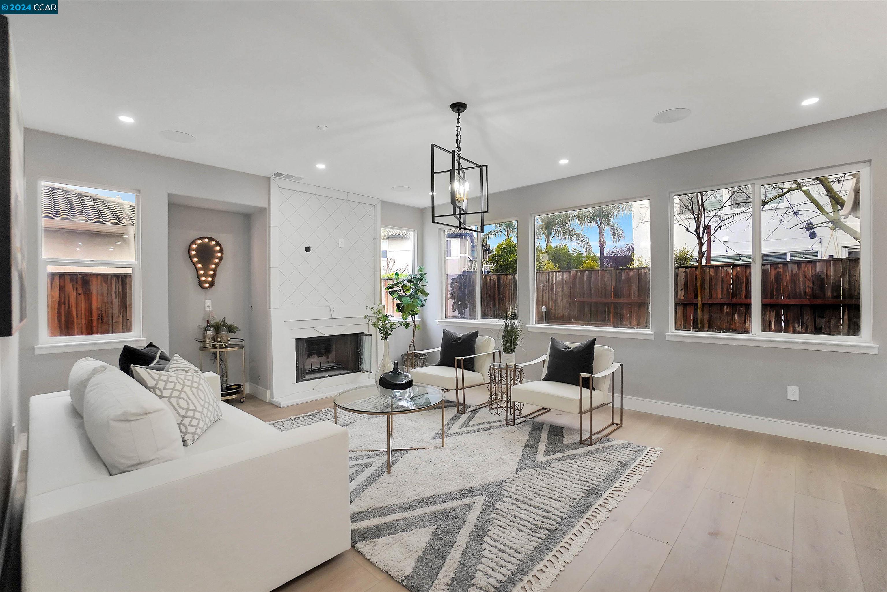 307 Mondavi Ln