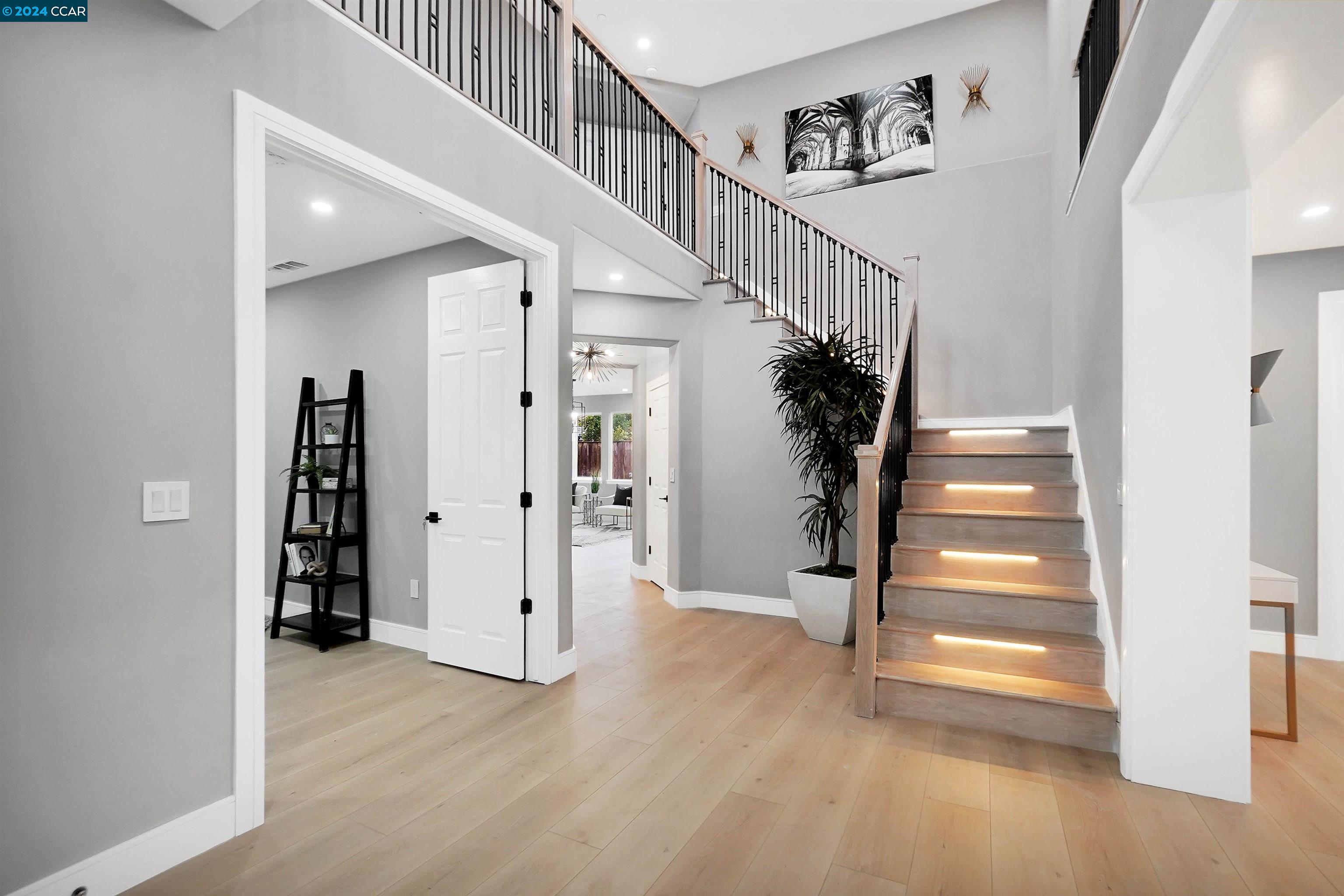307 Mondavi Ln