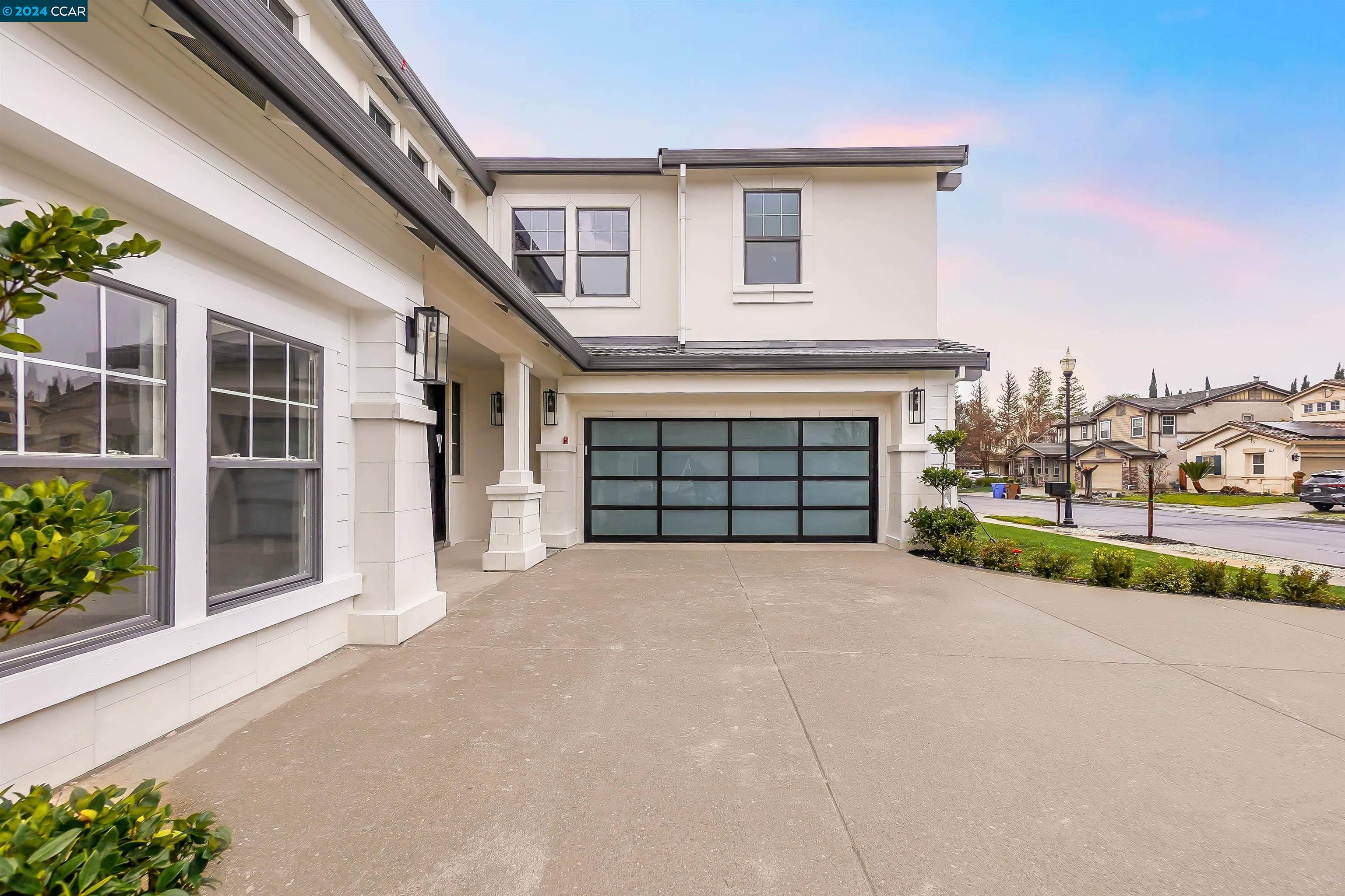 307 Mondavi Ln