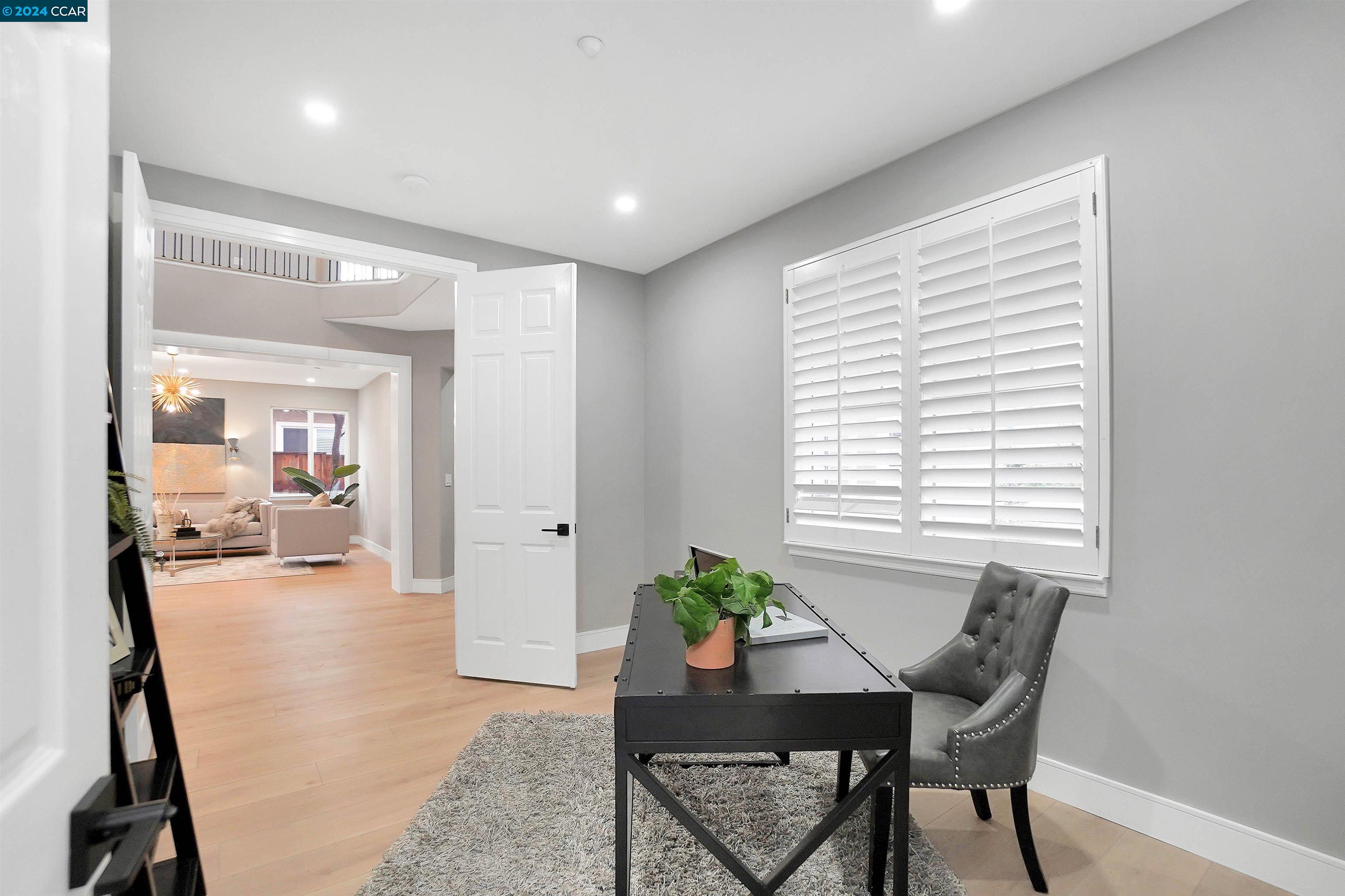 307 Mondavi Ln