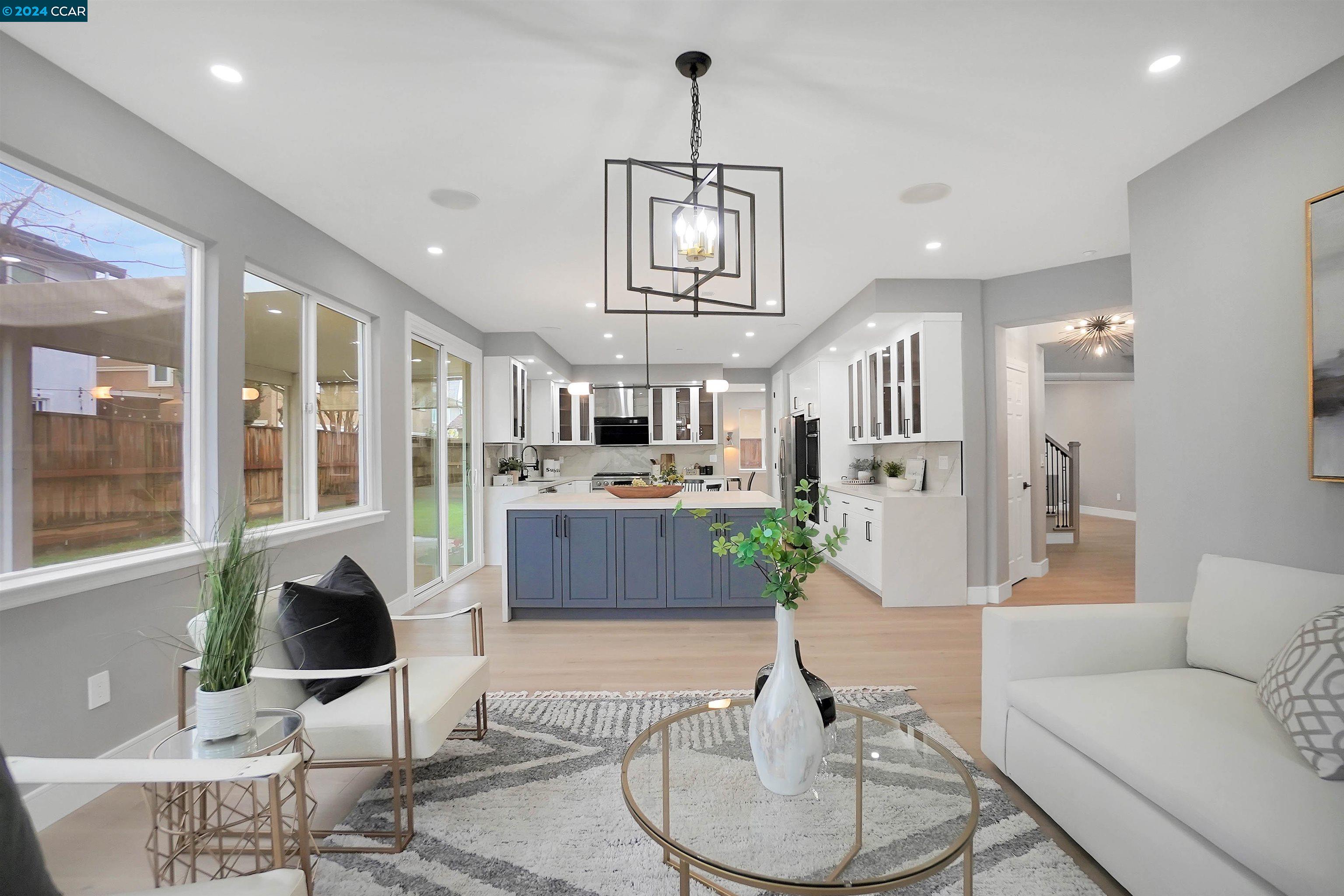 307 Mondavi Ln