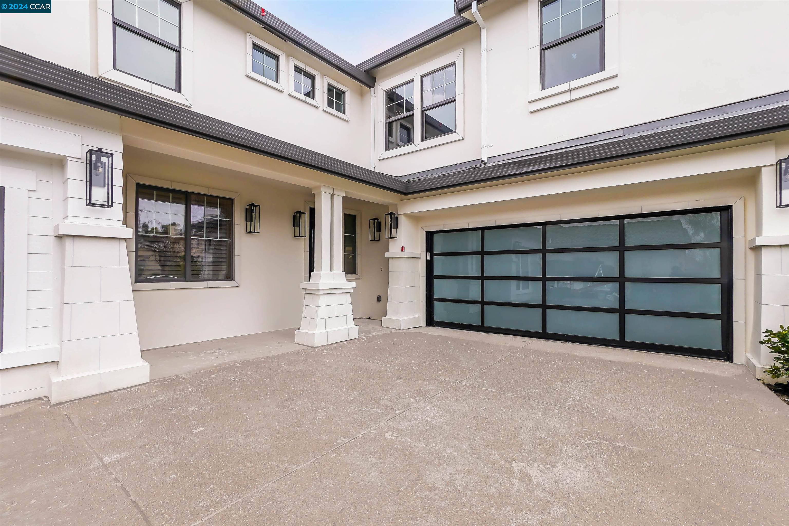 307 Mondavi Ln