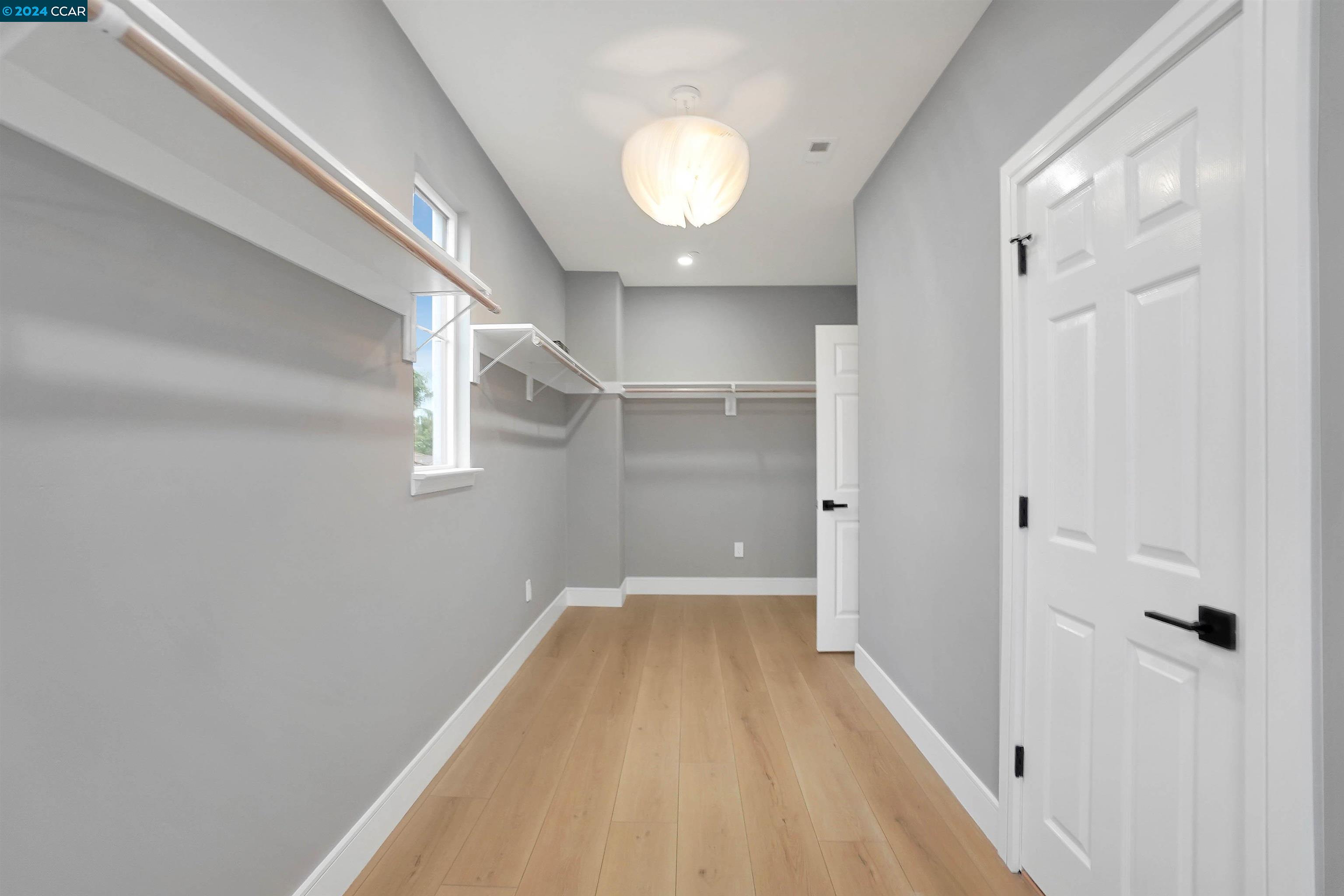 307 Mondavi Ln