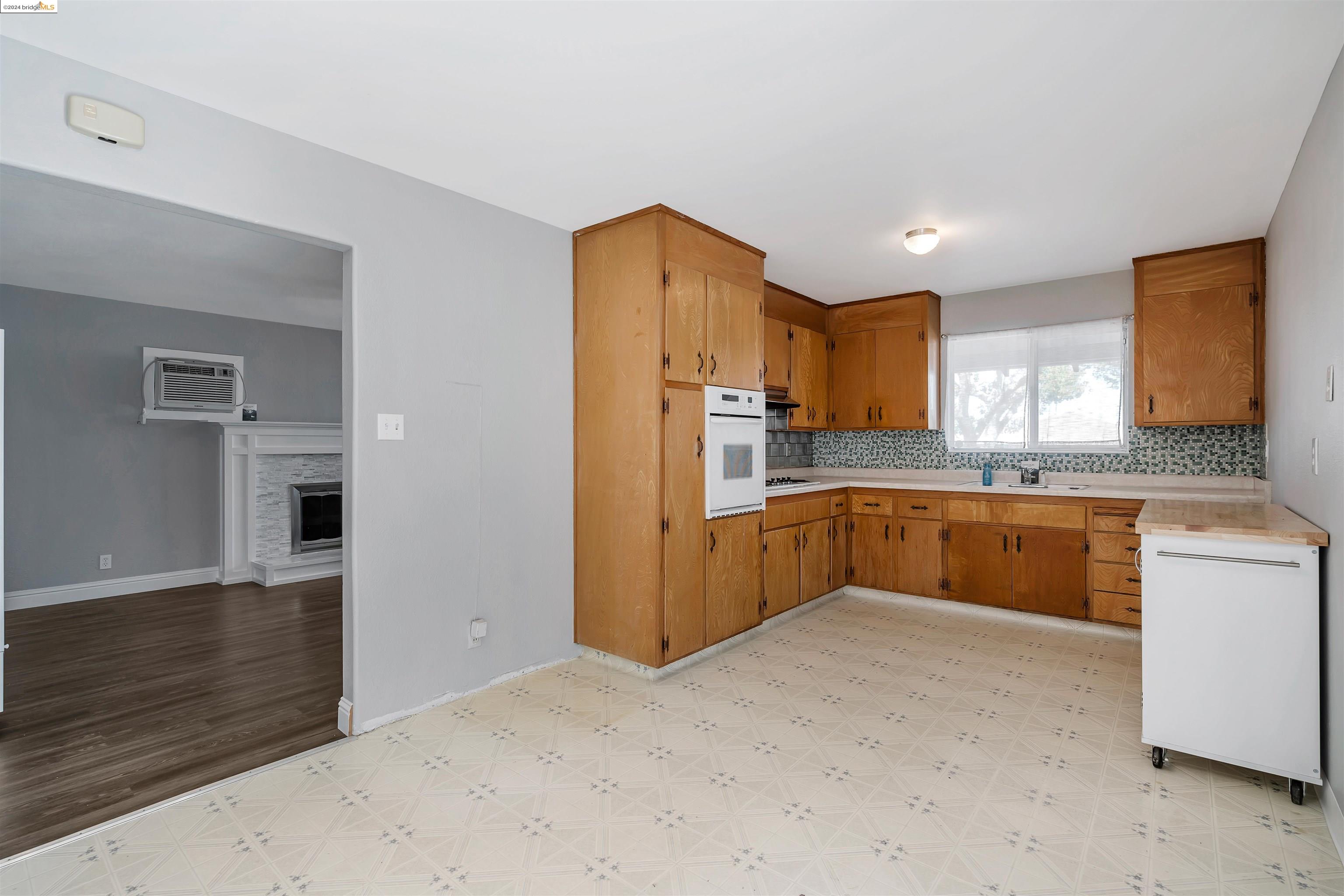 4908 Belle Dr