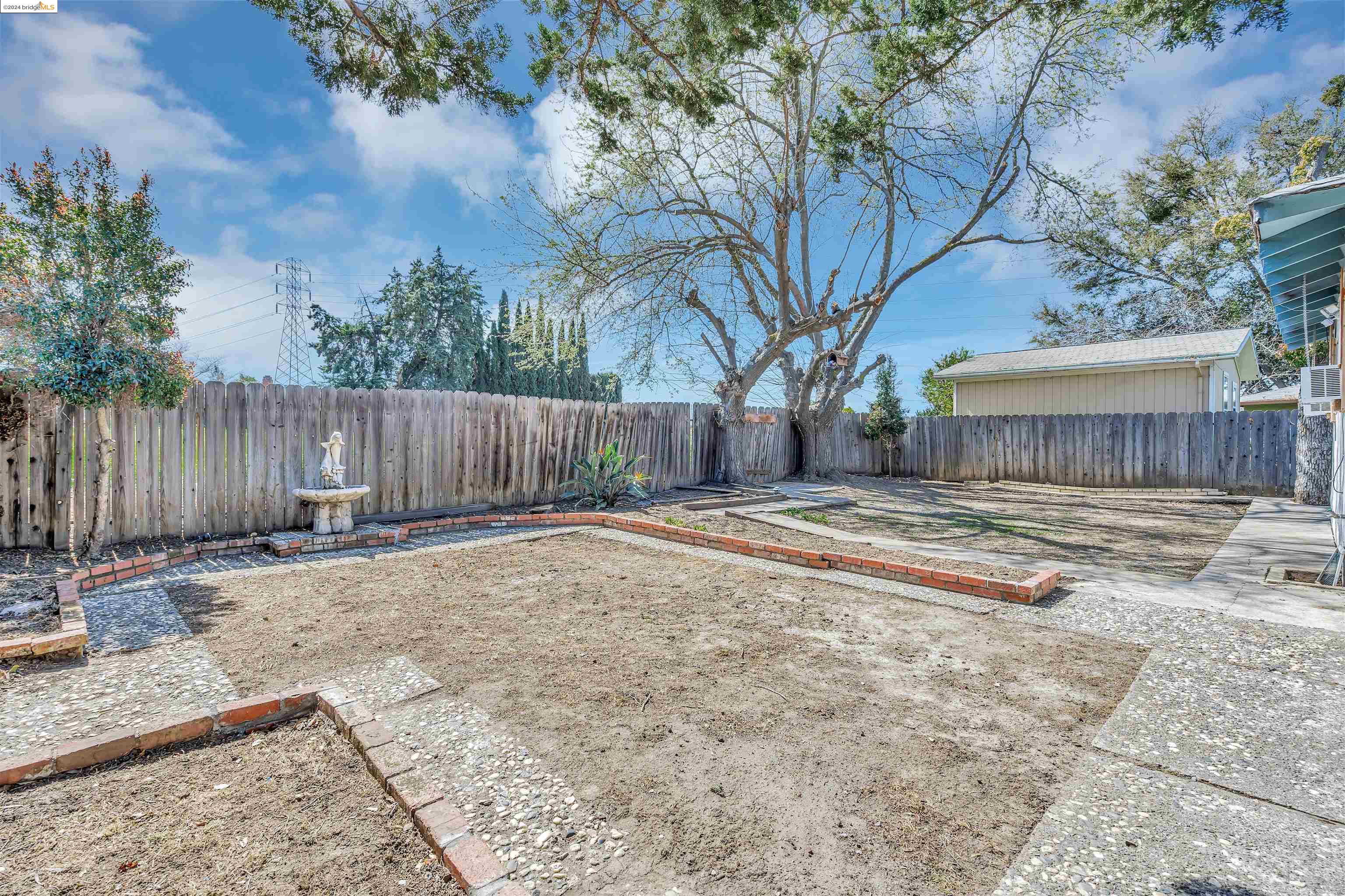 4908 Belle Dr