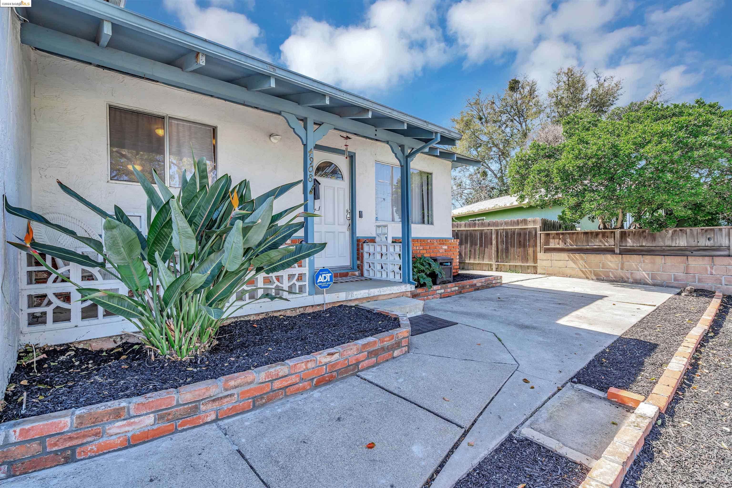 4908 Belle Dr