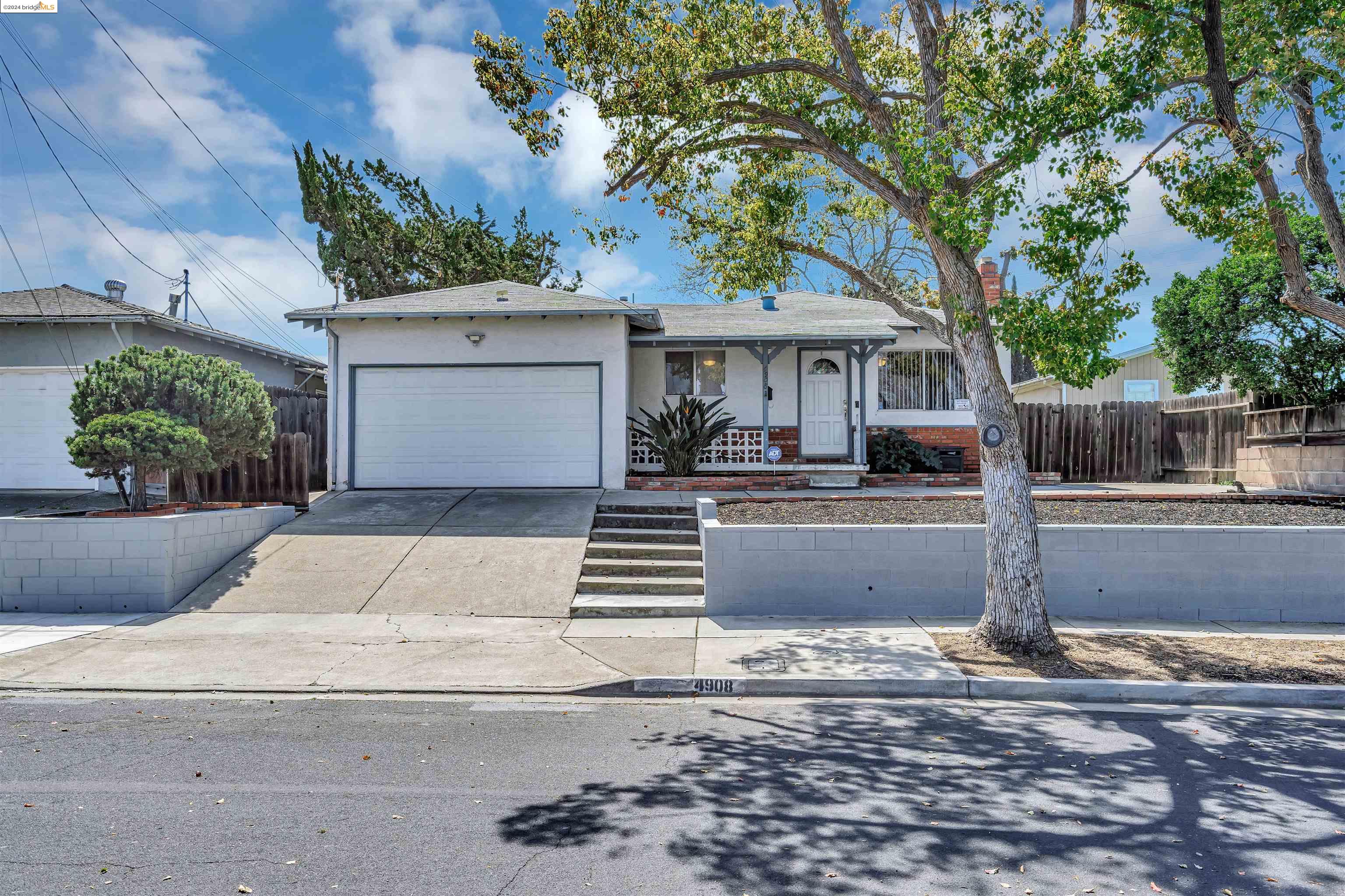 4908 Belle Dr