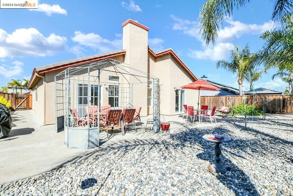 4606 Chelsea Dr