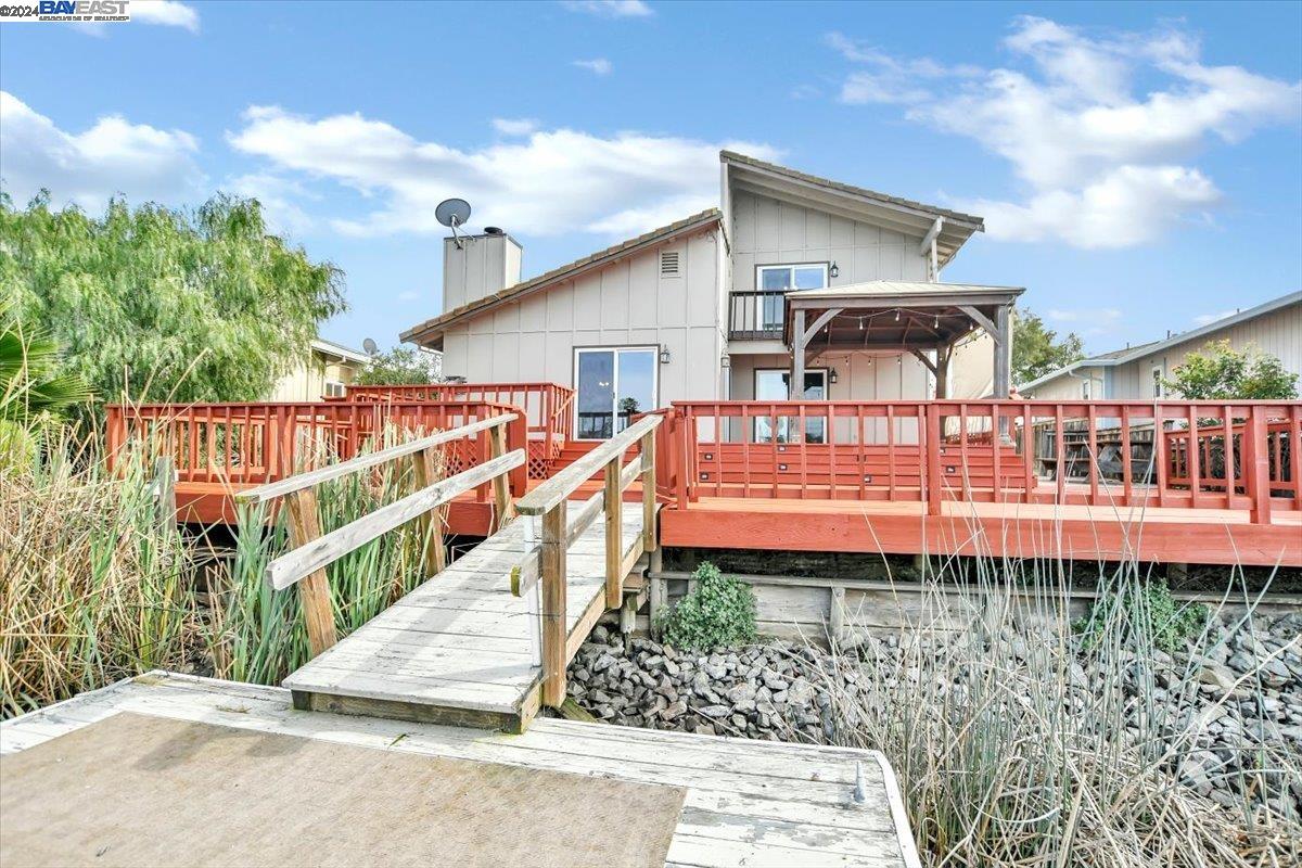 5379 Willow Lake Ct