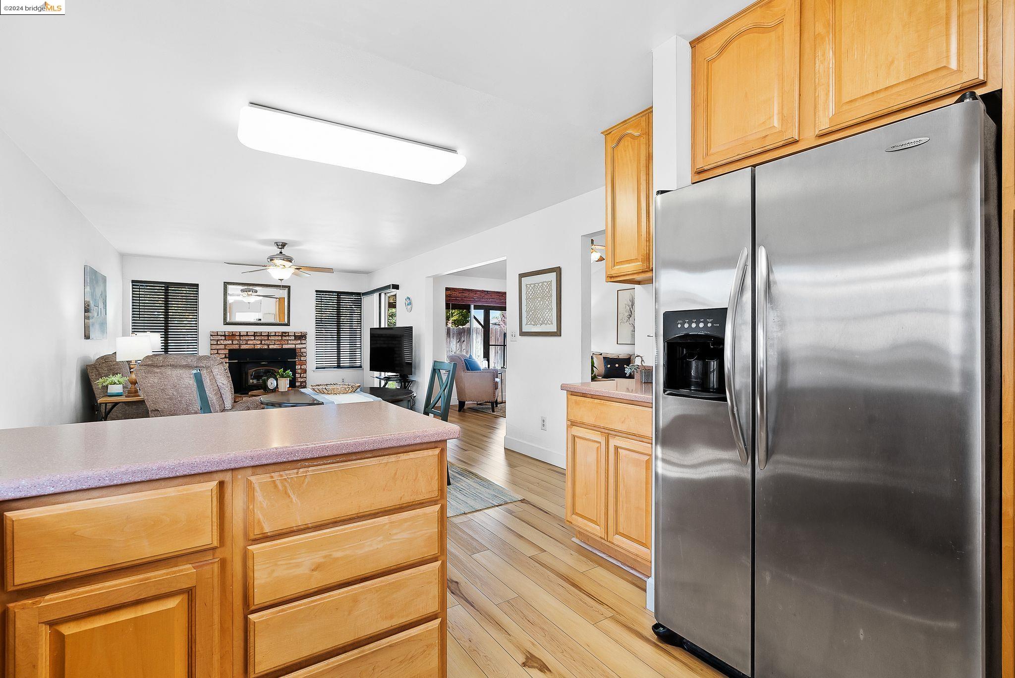1571 Gamay Cir