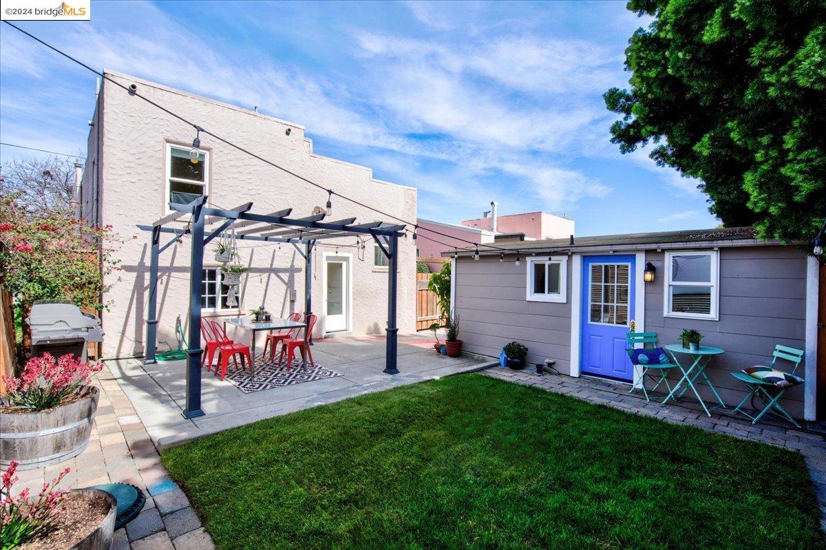 5807 Roberts Ave