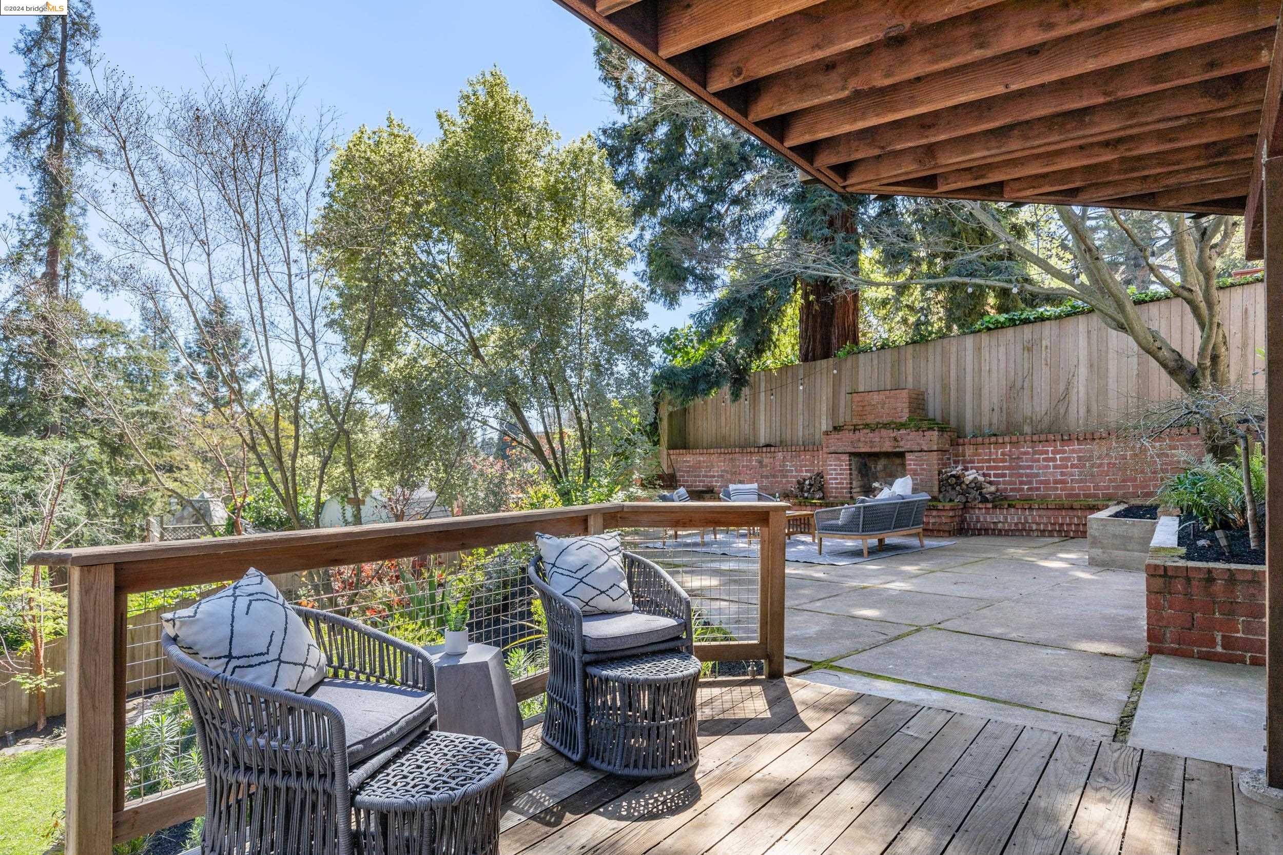 5914 Bruns Ct