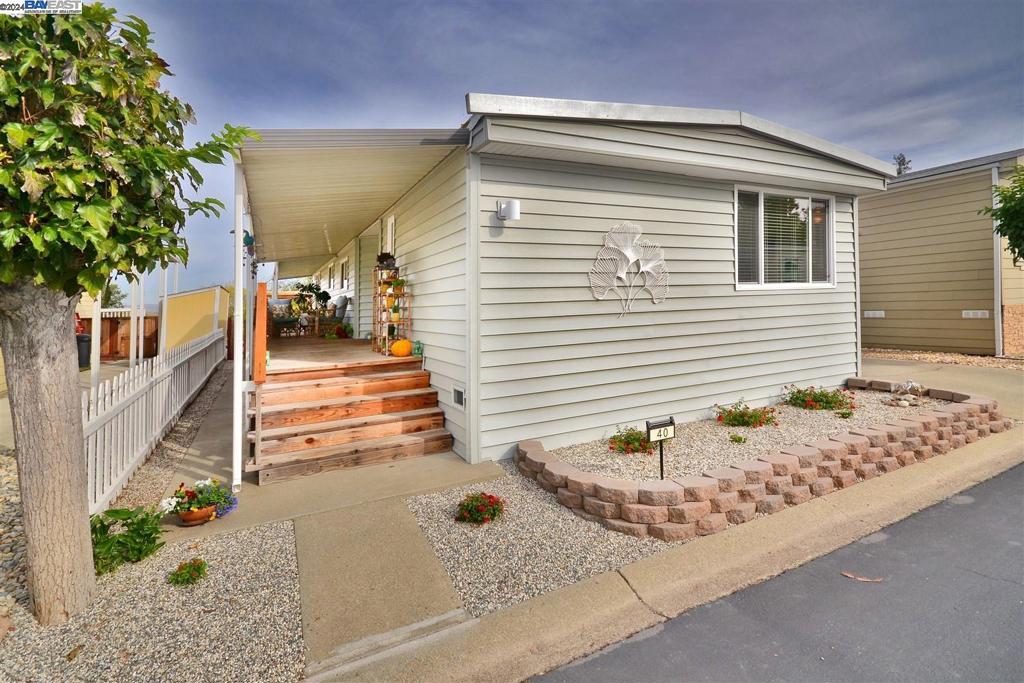 3231 Vineyard Ave., #40