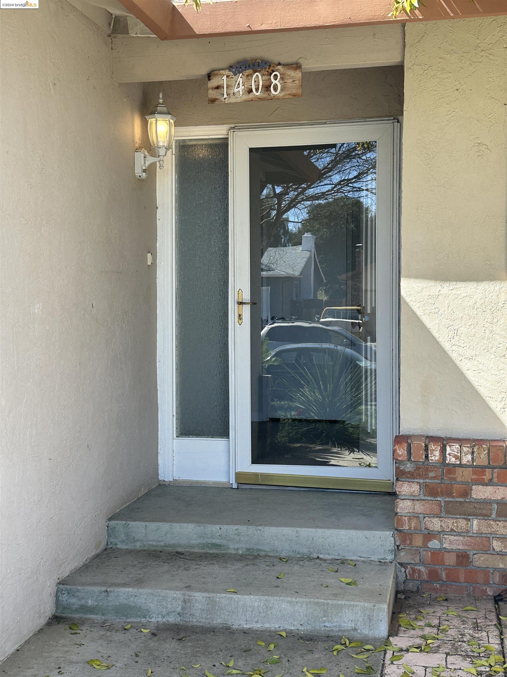 1408 Aster Dr