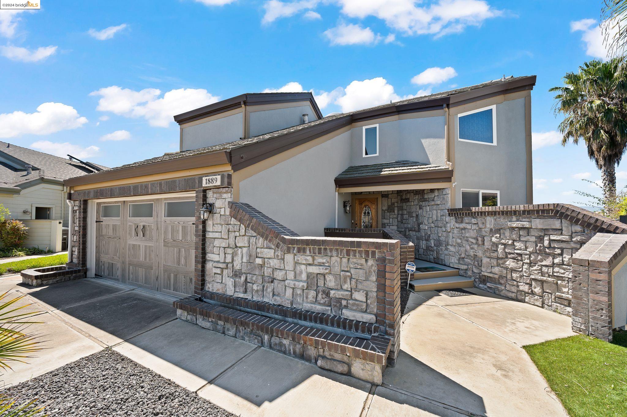 1889 Dune Point Way