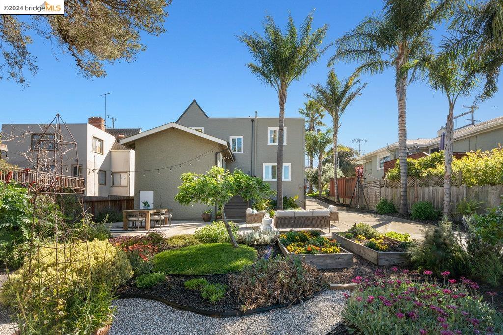 607 Key Blvd