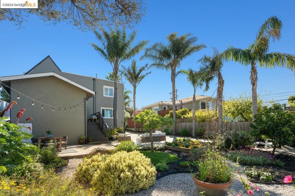 607 Key Blvd