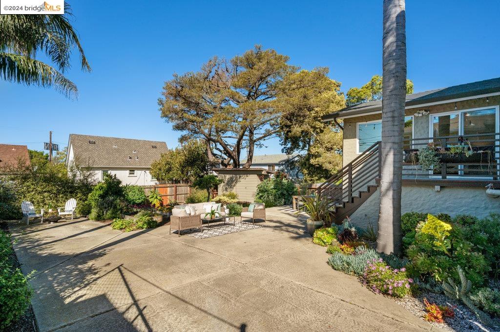 607 Key Blvd