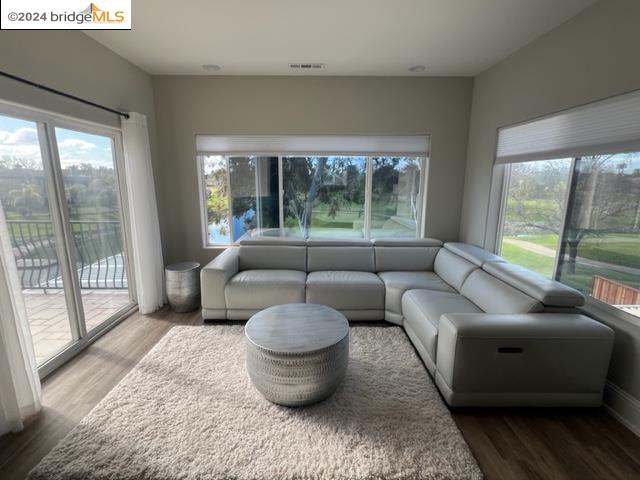 5600 Edgeview Dr
