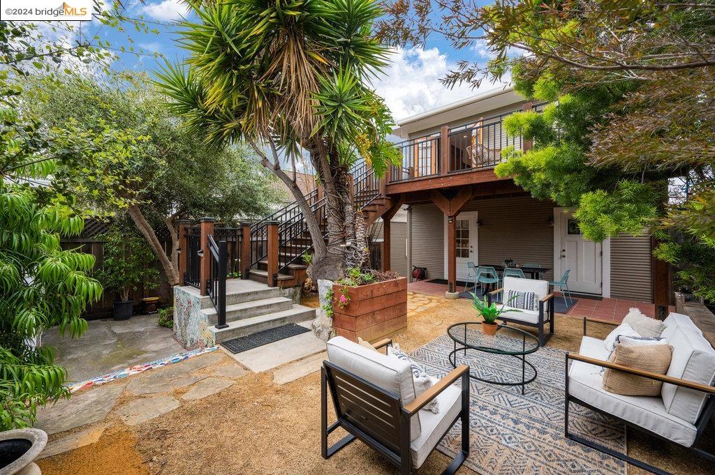 232 Oakland Ave