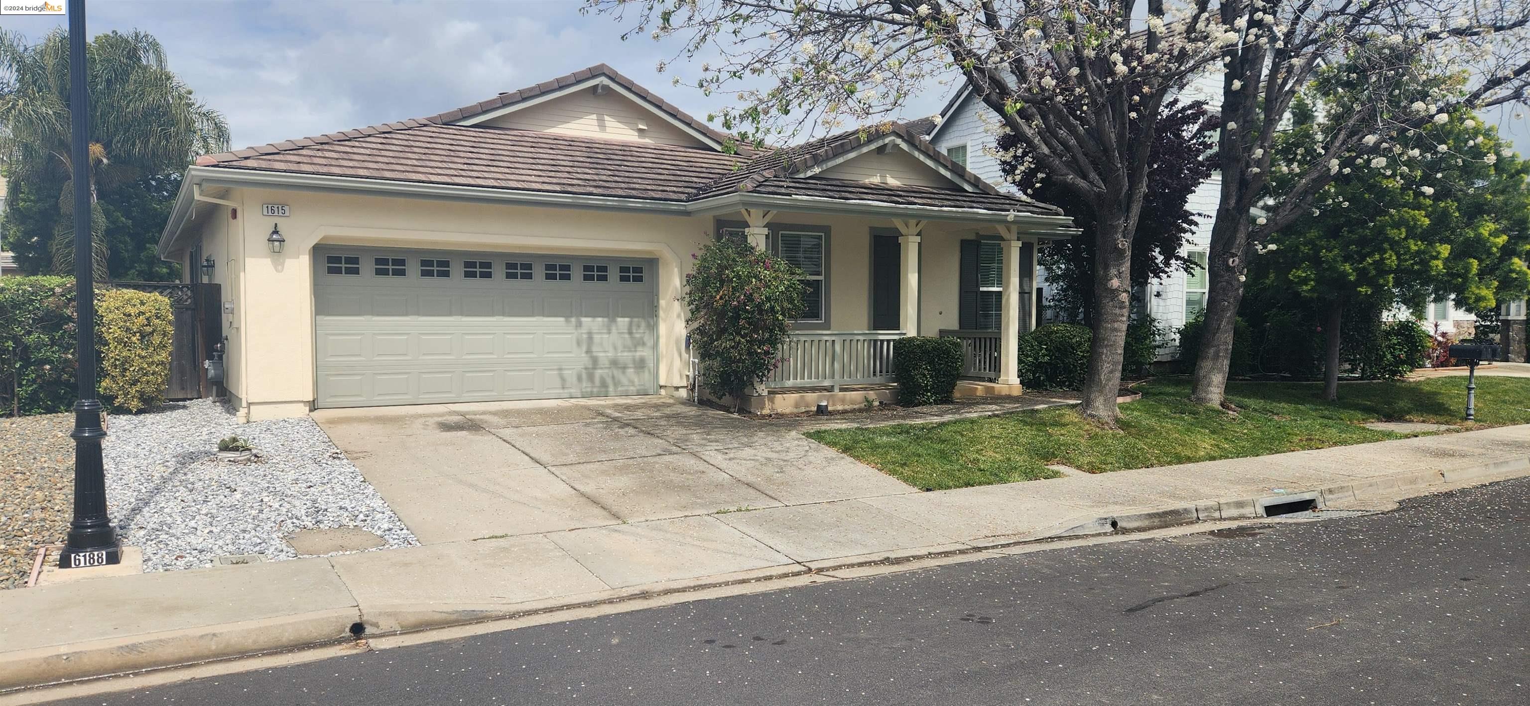 1615 Marina Way