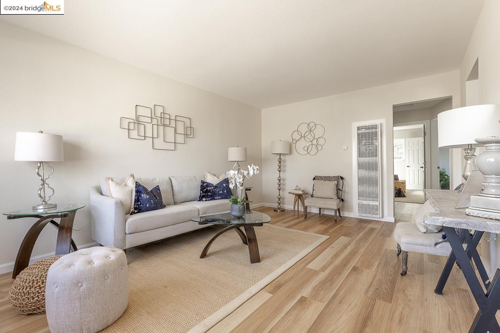 205 W 12Th St
