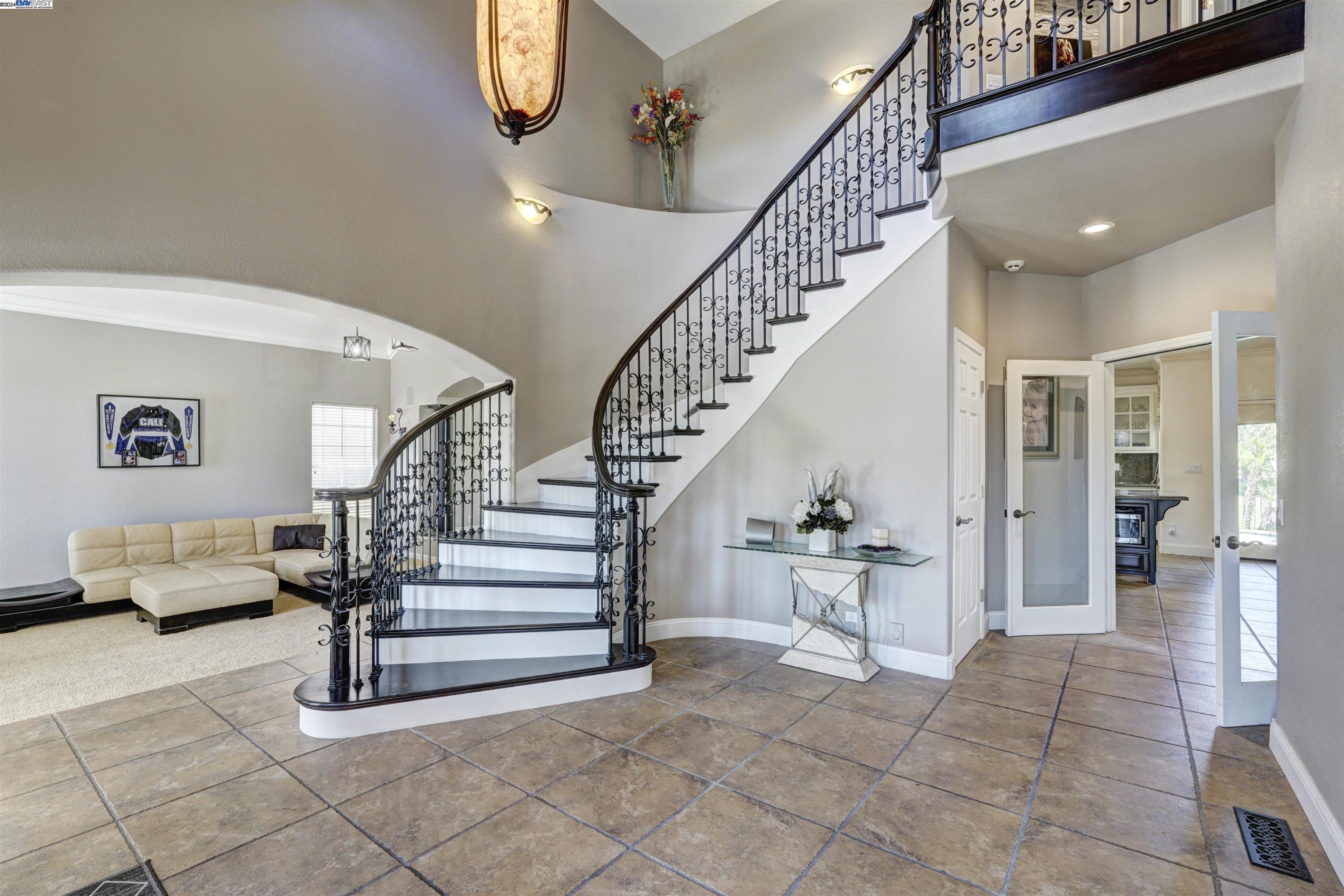5662 Oakmont ct.