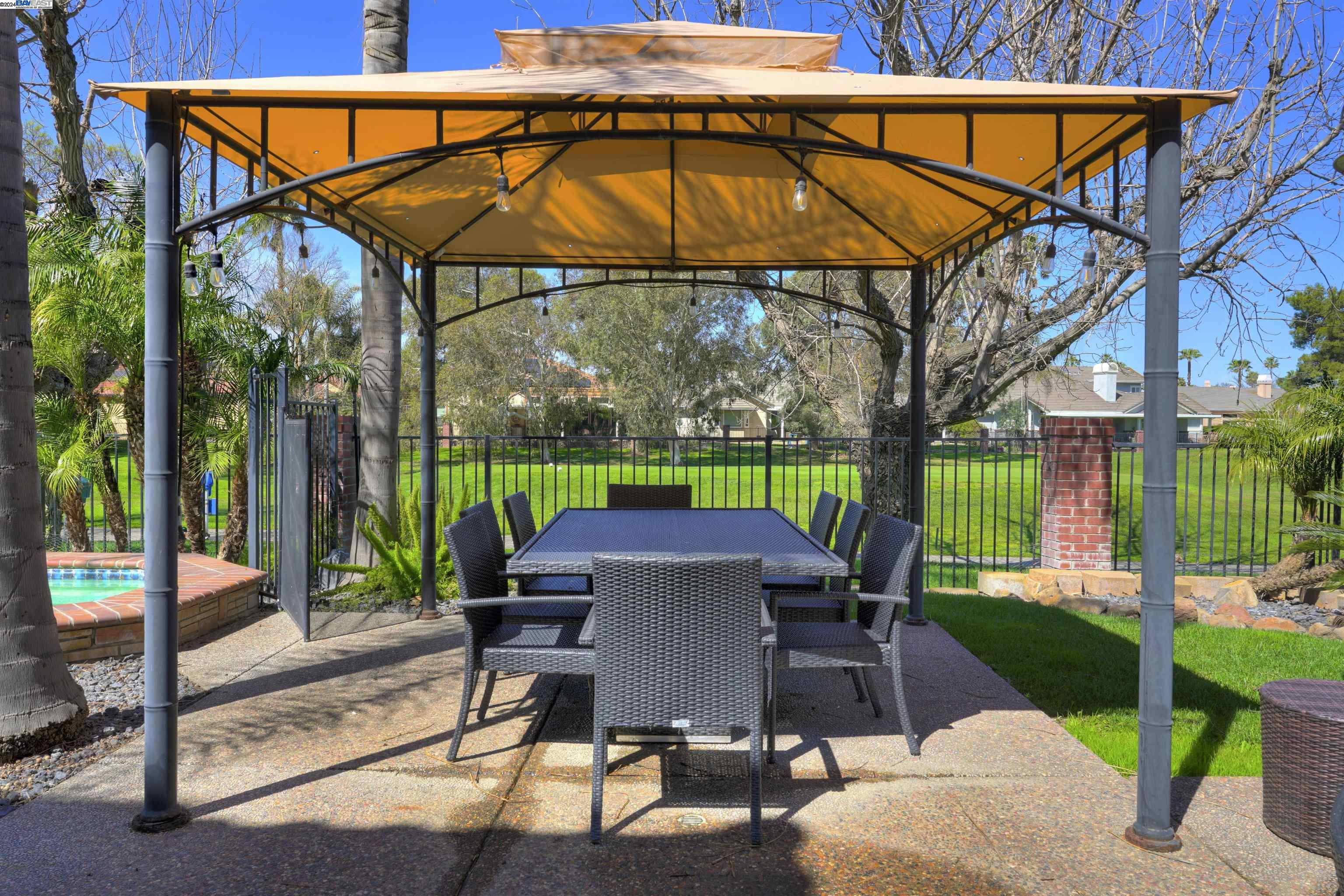 5662 Oakmont ct.