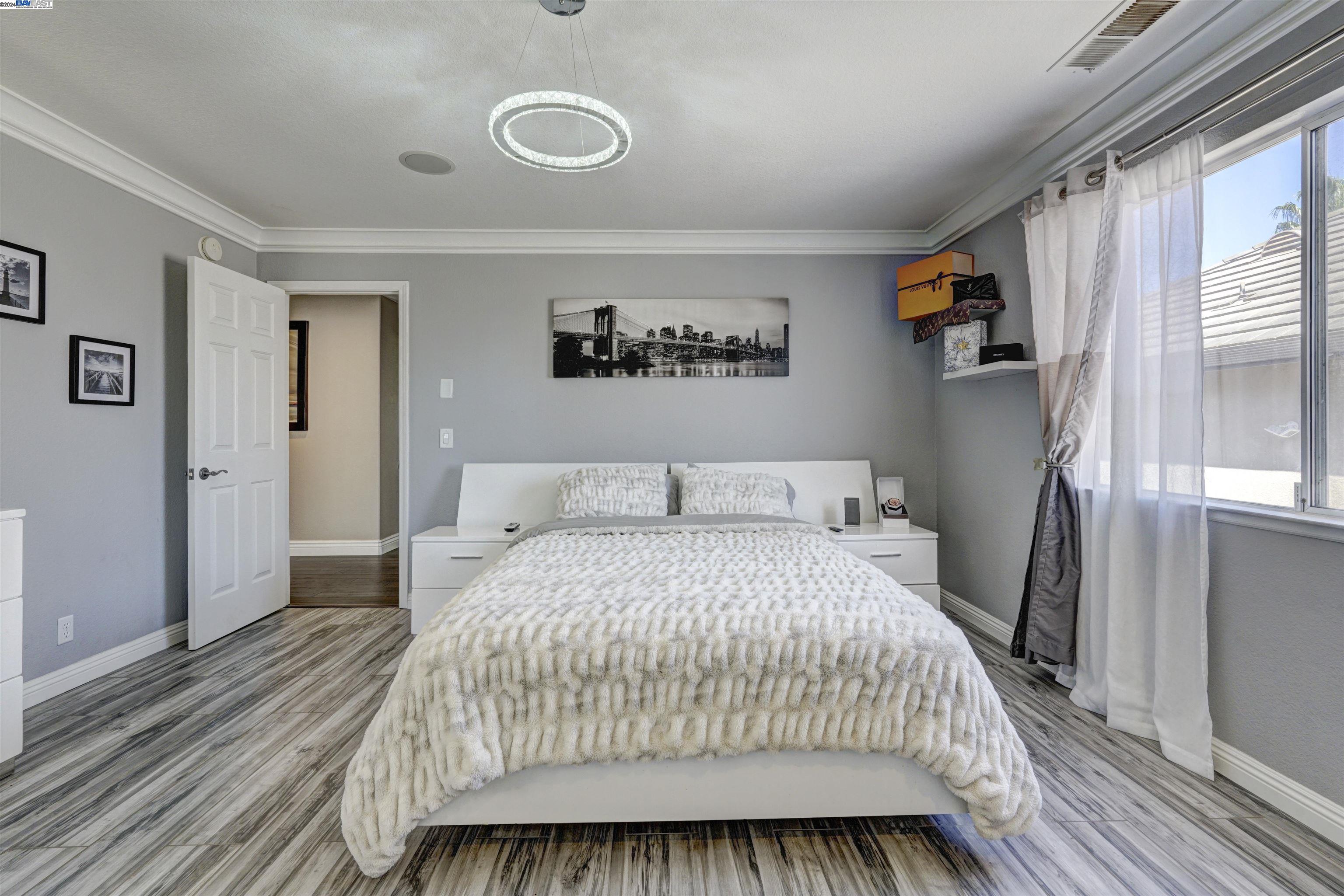 5662 Oakmont ct.
