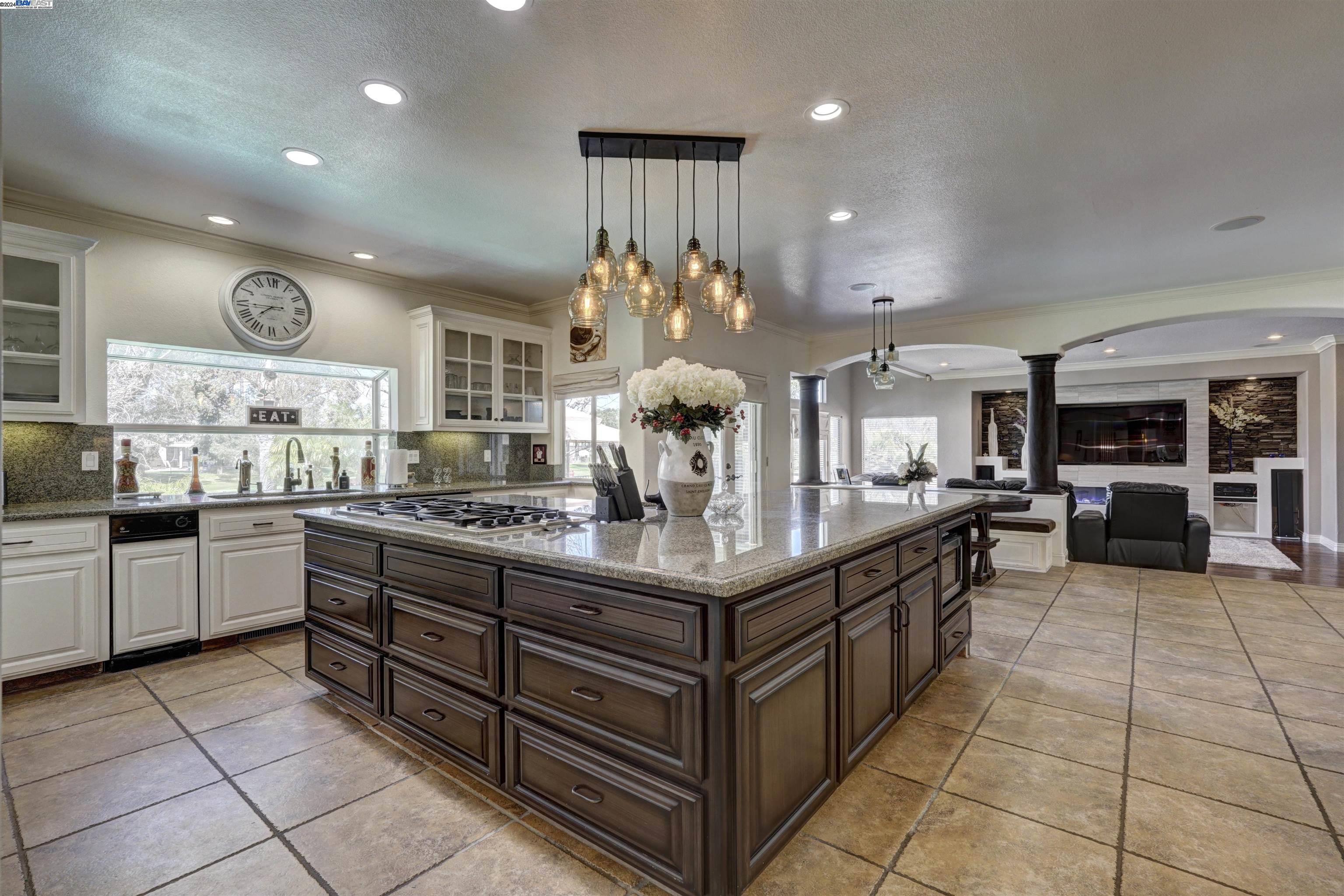 5662 Oakmont ct.