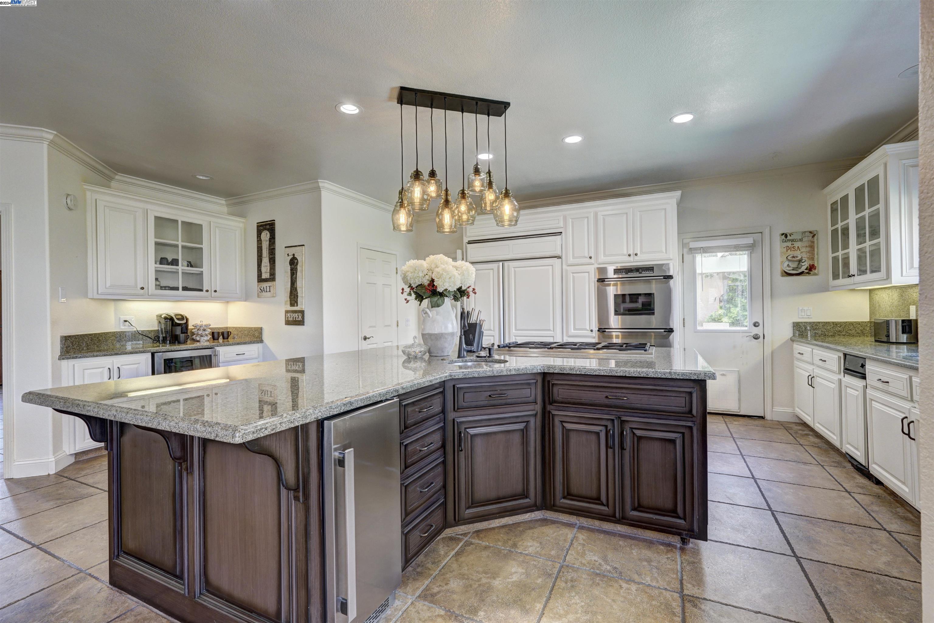 5662 Oakmont ct.