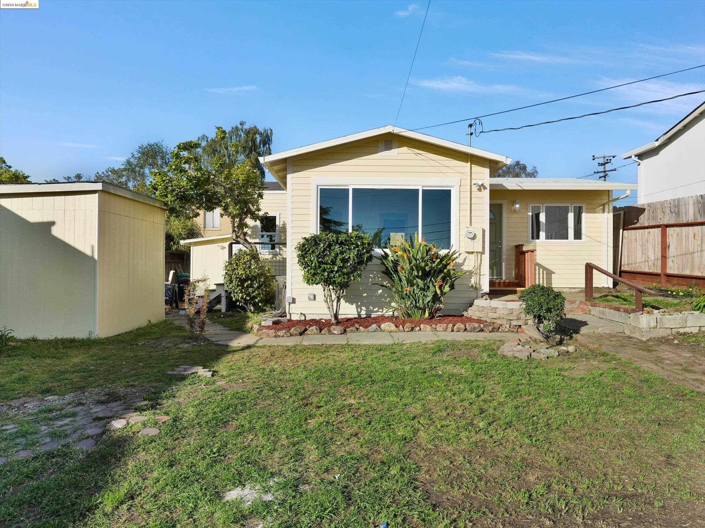 4330 Pampas Ave