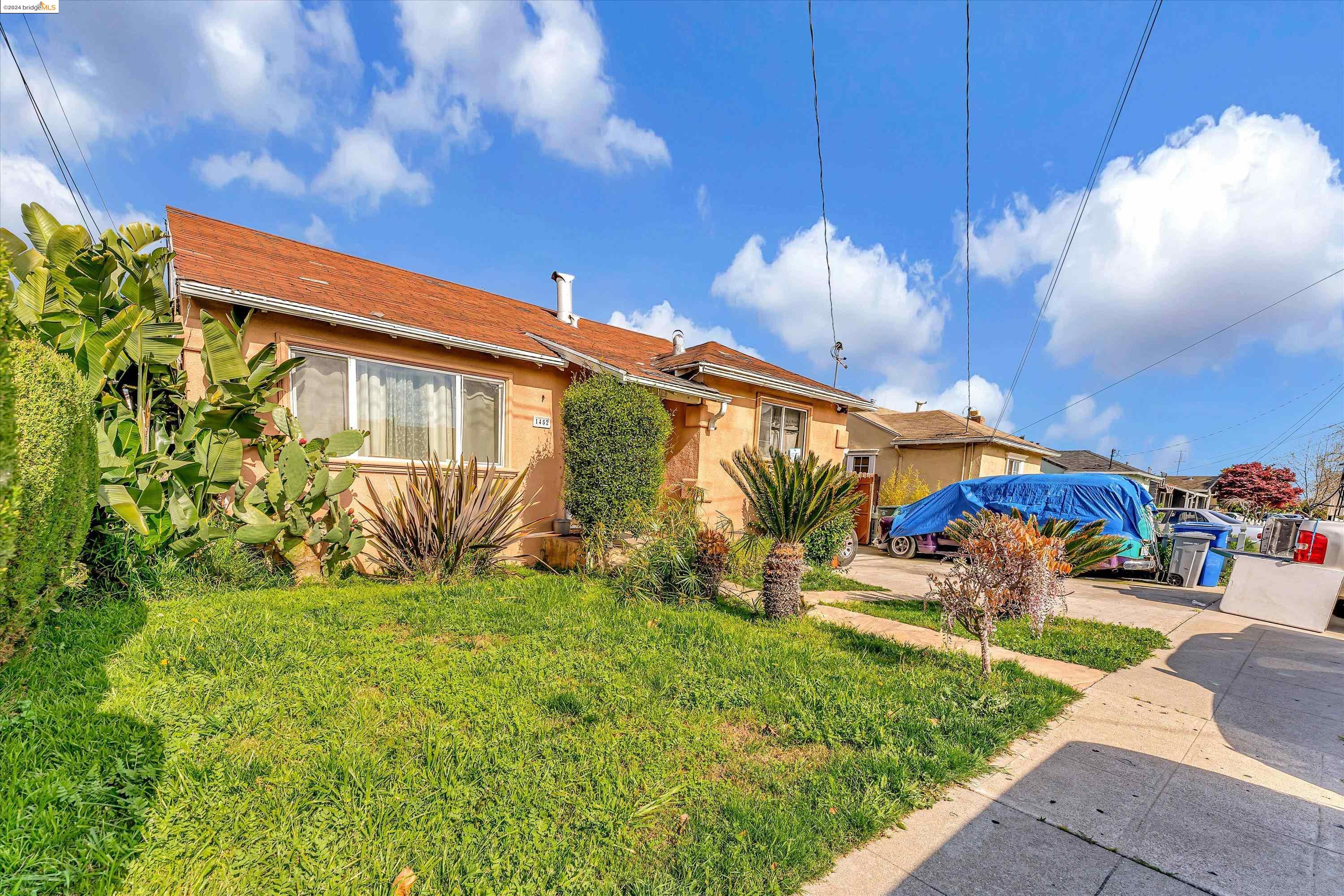 1452 Pierce Ave