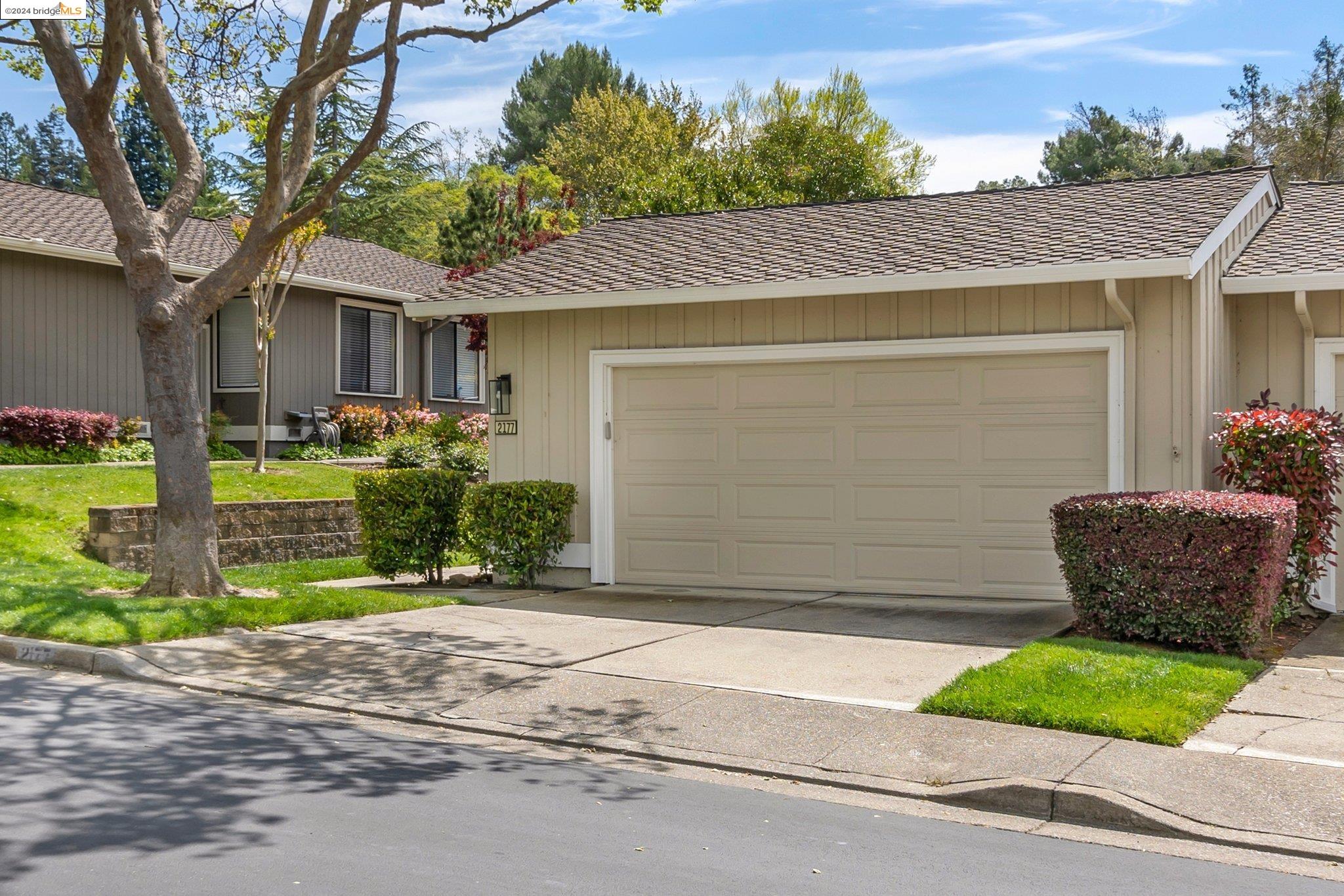 2177 Myrtle Beach Ln