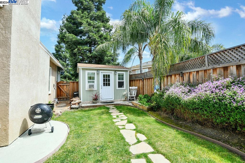 3309 Lair Way